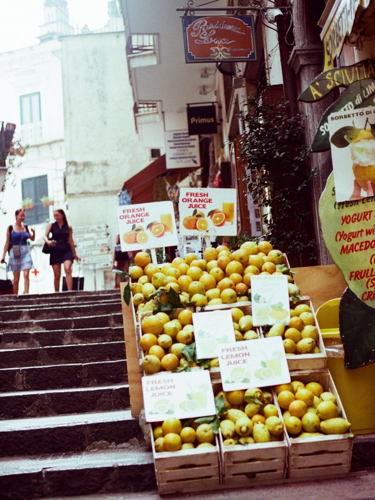 Snacking &amp; sipping in Italy // 

Film Camera 📸- Nikon N8008s // @kodak Gold

Italy | Travel | I Shoot Film | #filmisnotdead