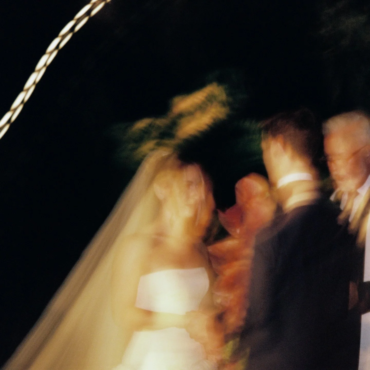 This was definitely not an intentional film taken photo, but when I look at this, I assume that this is how faint memories look visually in the mind. 

#35mm #filmphotography #bridalera