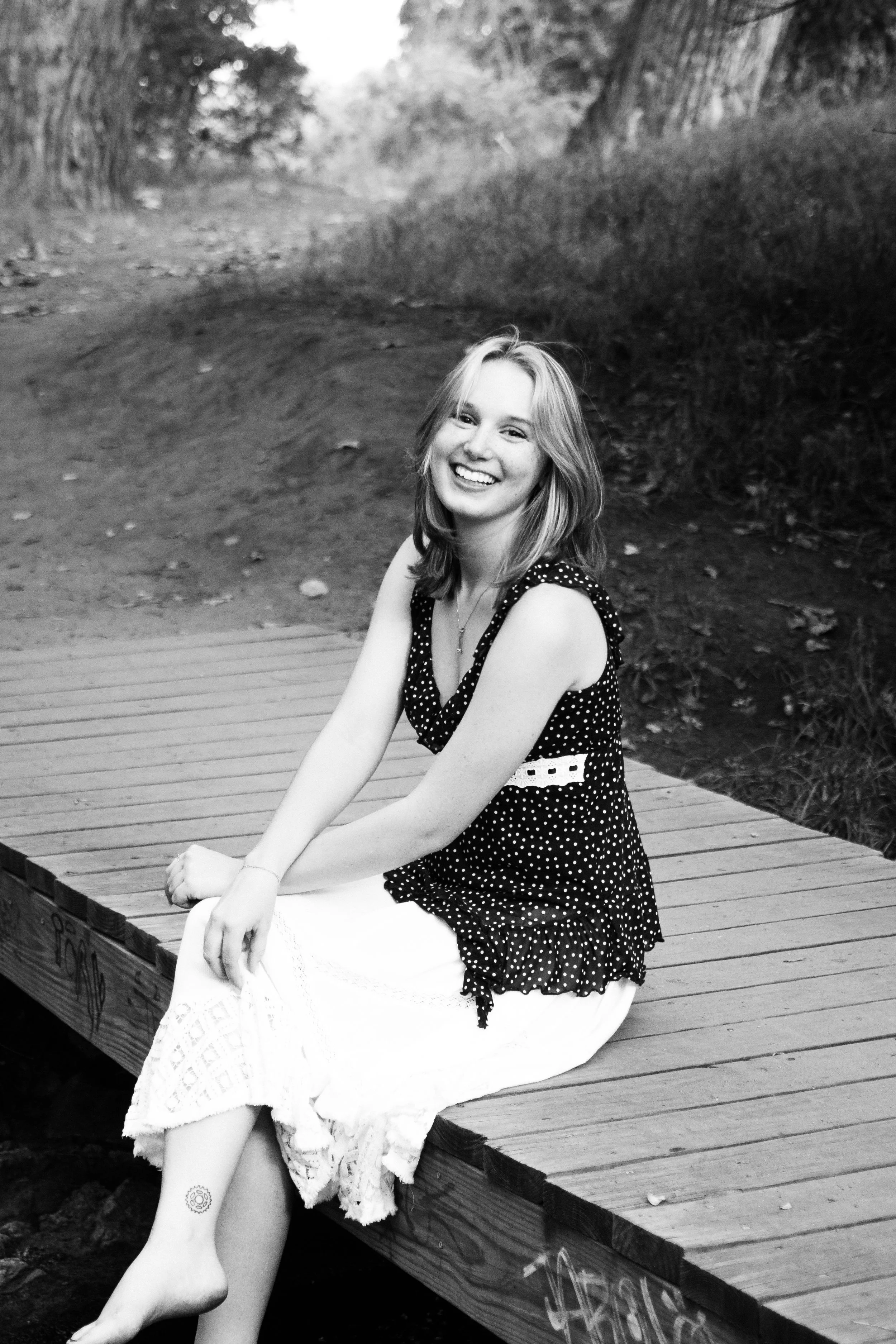haileypSENIORphotos2026-2497.jpg