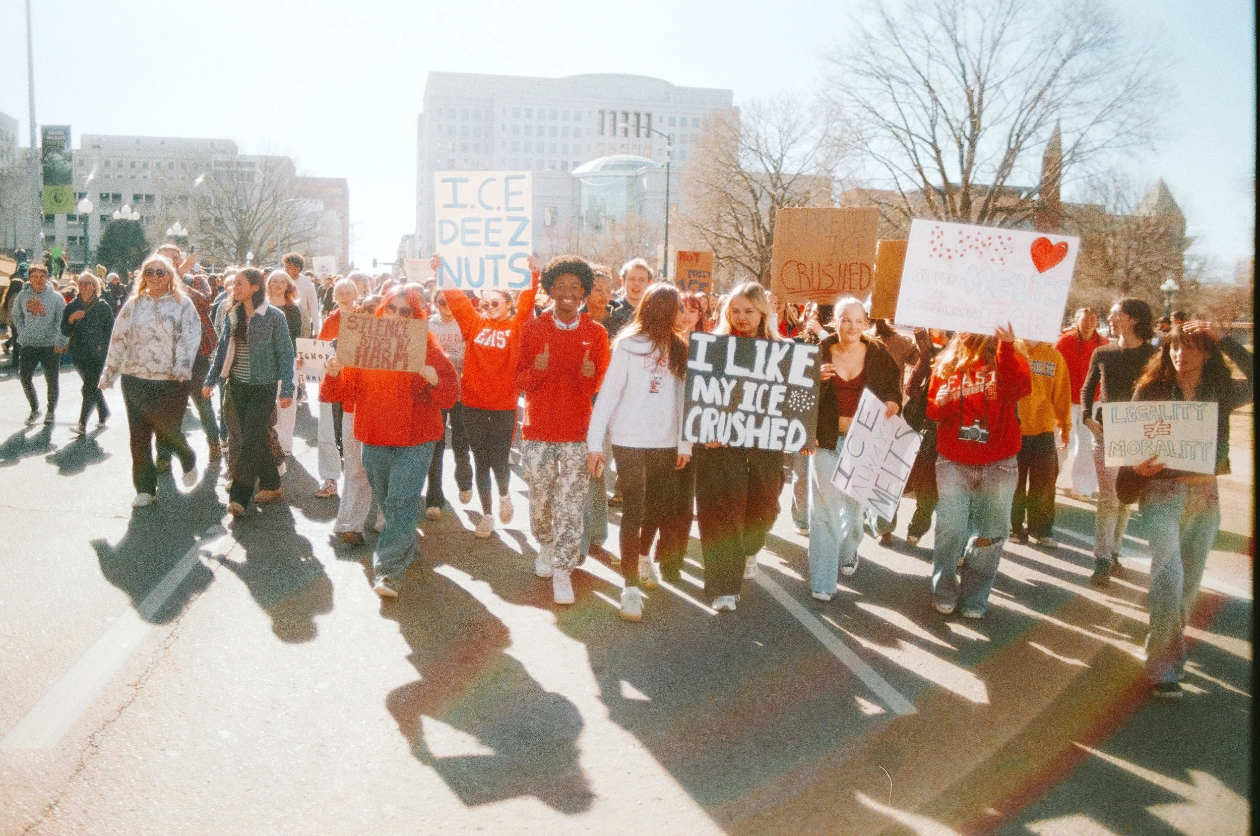 ICEprotestonfilm2025-000129800033.jpg