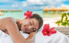 Woman getting a Lomi Lomi Hawaiian Massage