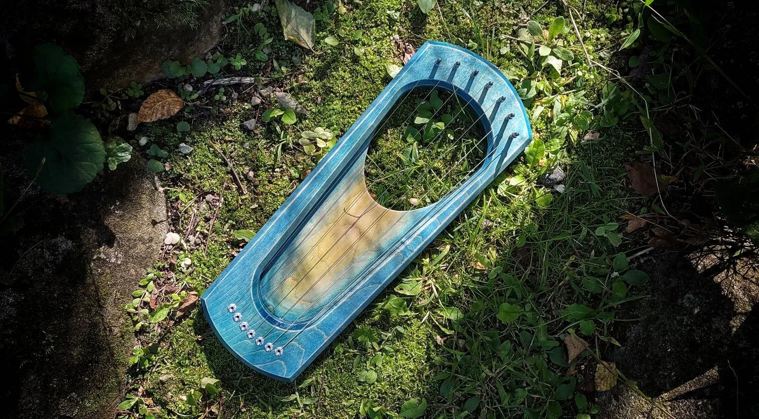 Blue Opal Burst - Pentatonic 7 String Lyre