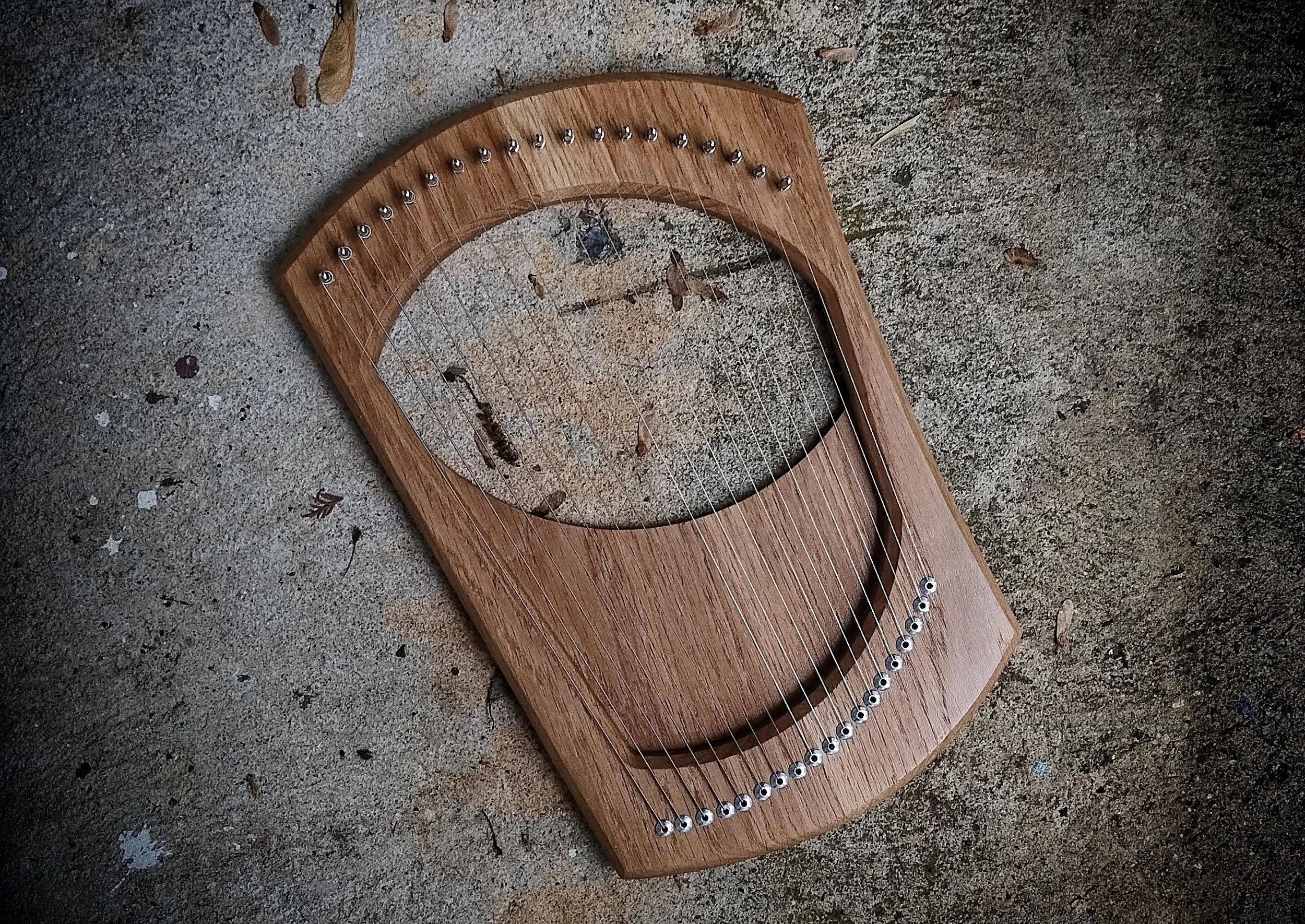 19 String Lyre - Ancient Oak