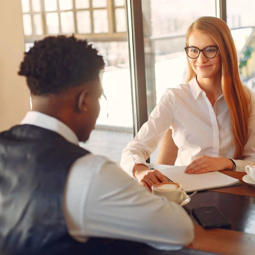 Tutor supporting an apprentice one-to-one