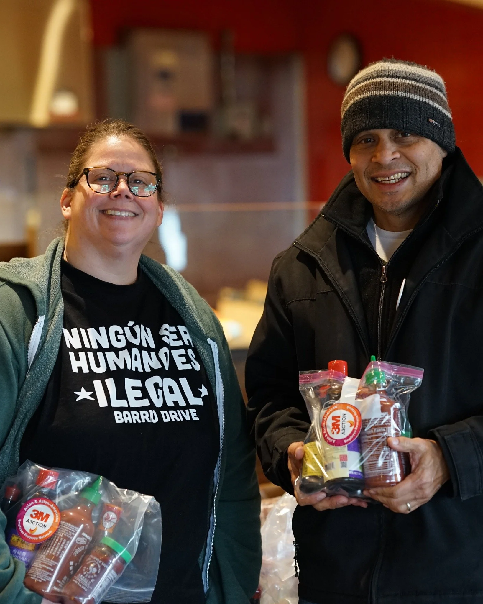 We are so grateful for the A3CTION Employee Resource Group at 3M! 💙 Their team came together to collect donations for hundreds of pounds of food, making it possible for us to distribute culturally specific food packs to families this holiday season.