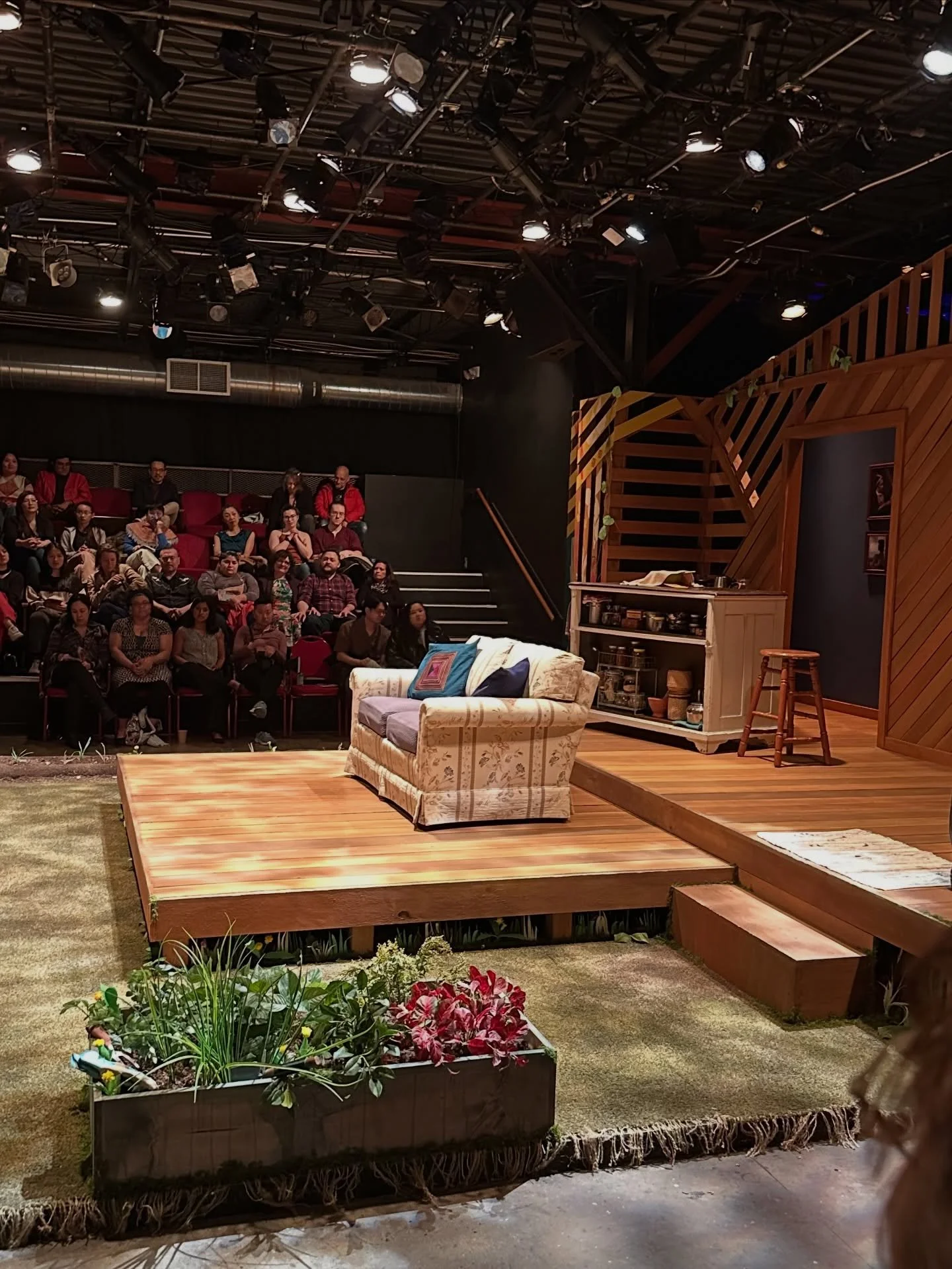 Thank you to @theatermu for the beautiful and thought provoking performance of HMong Futures: The Future of Us. And thank you to @mayorkaohlyher for sharing a piece of your story. The show runs through May 3rd! Go see for yourself!