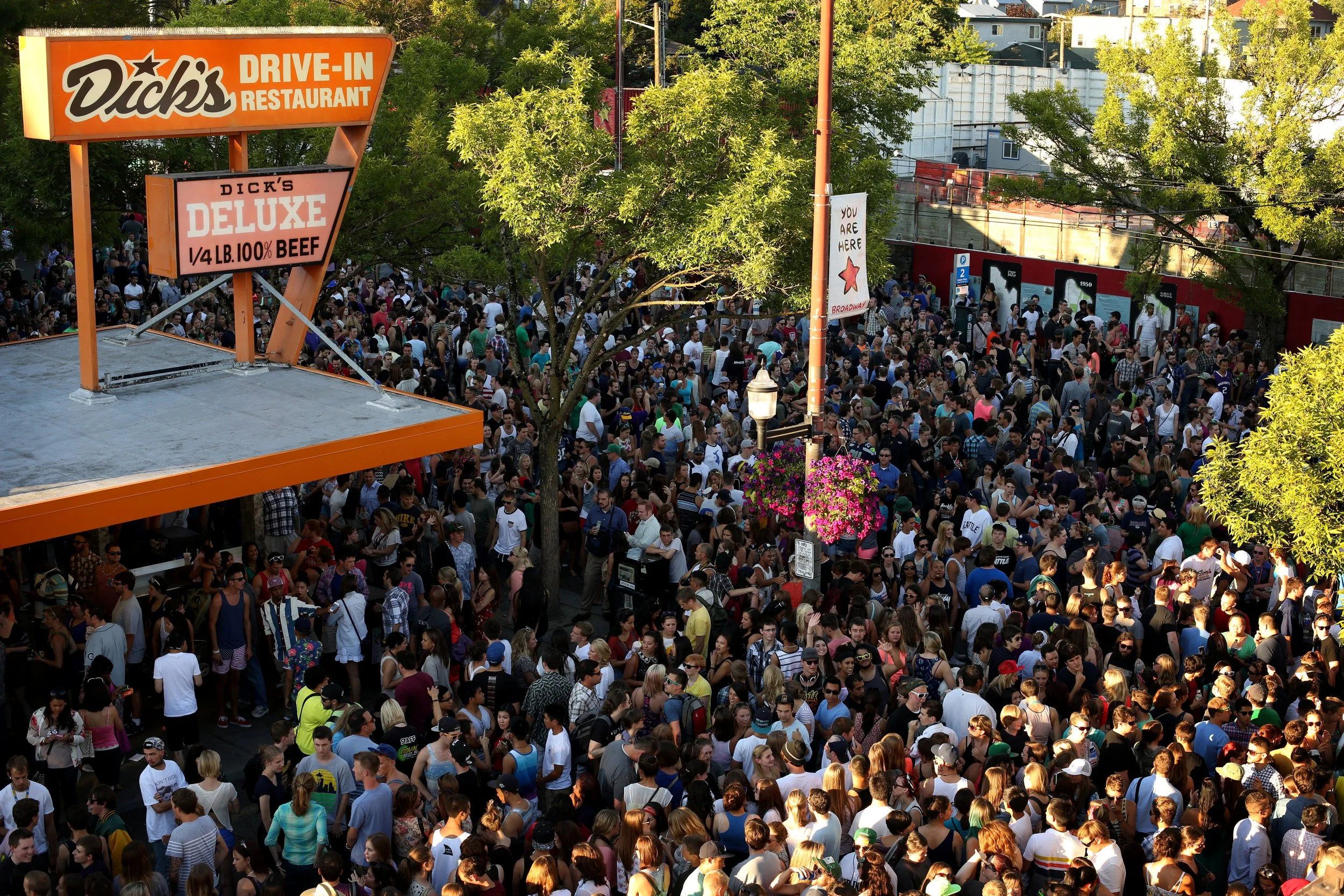 large-crowd-capitol-hill-broadway-dicks-drive-in.jpg