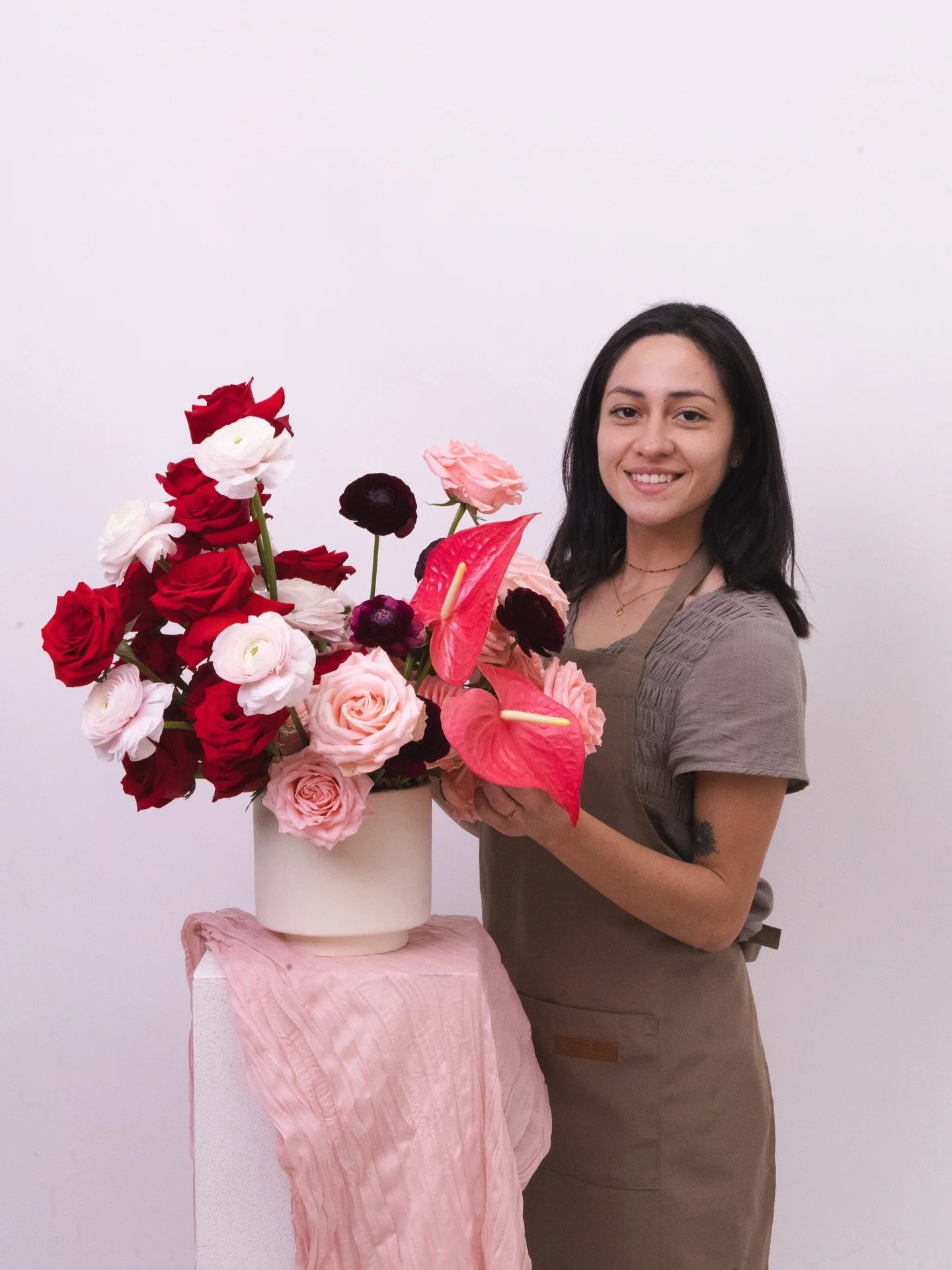 Arreglo para San Valent&iacute;n. Que este san Valent&iacute;n te regalen flores 🌹 🌷

#SanValentin
#14DeFebrero
#RegalosConIntenci&oacute;n
#DetallesQueEnamoran
#FloresConEstilo
ArregloFloral