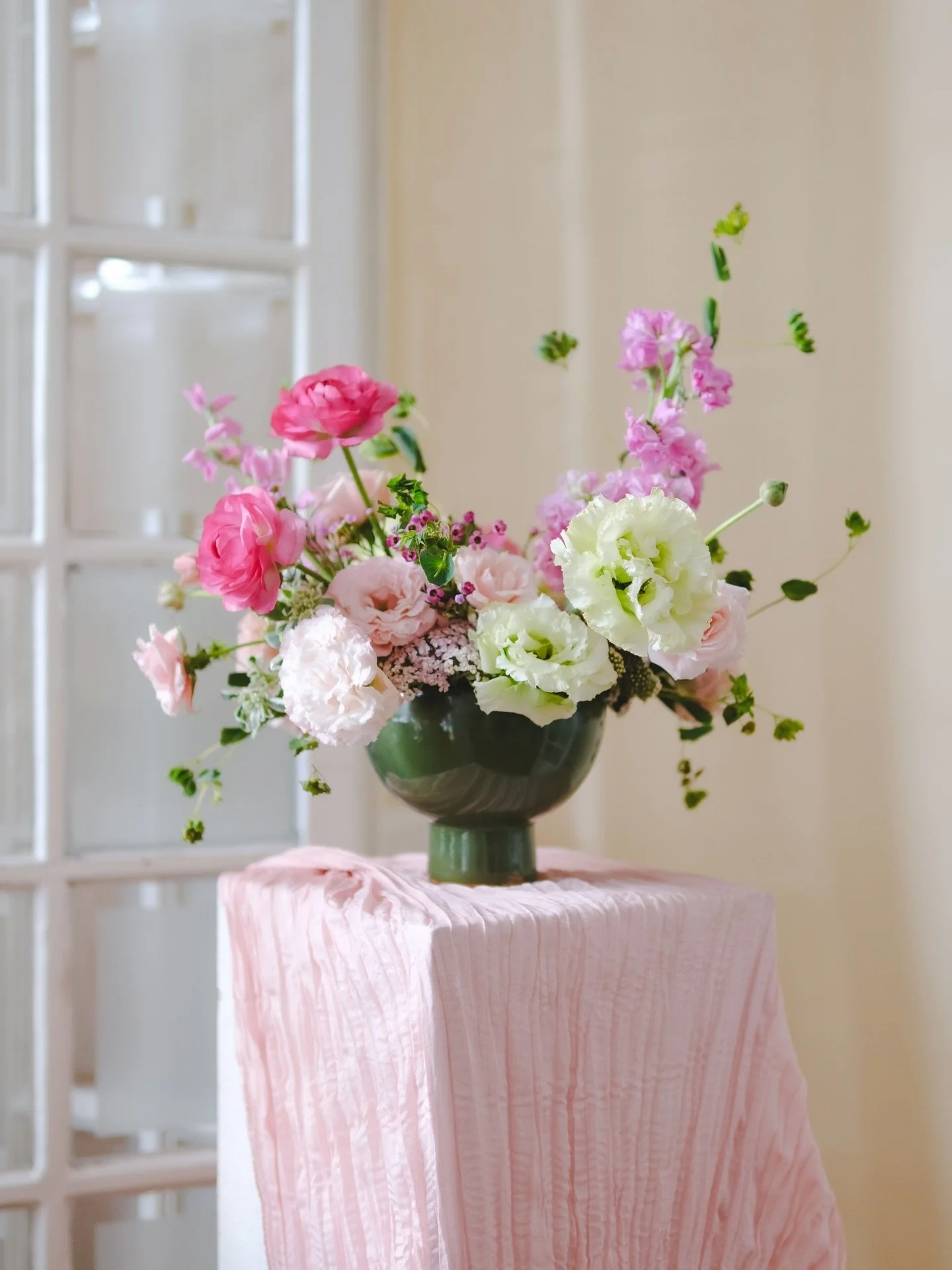 Arreglos hechos por alumnos del Diplomado en dise&ntilde;o Floral. 🌷🌺

#dise&ntilde;ofloral #workshopsflorals #flores #floraldesign arreglosflorales