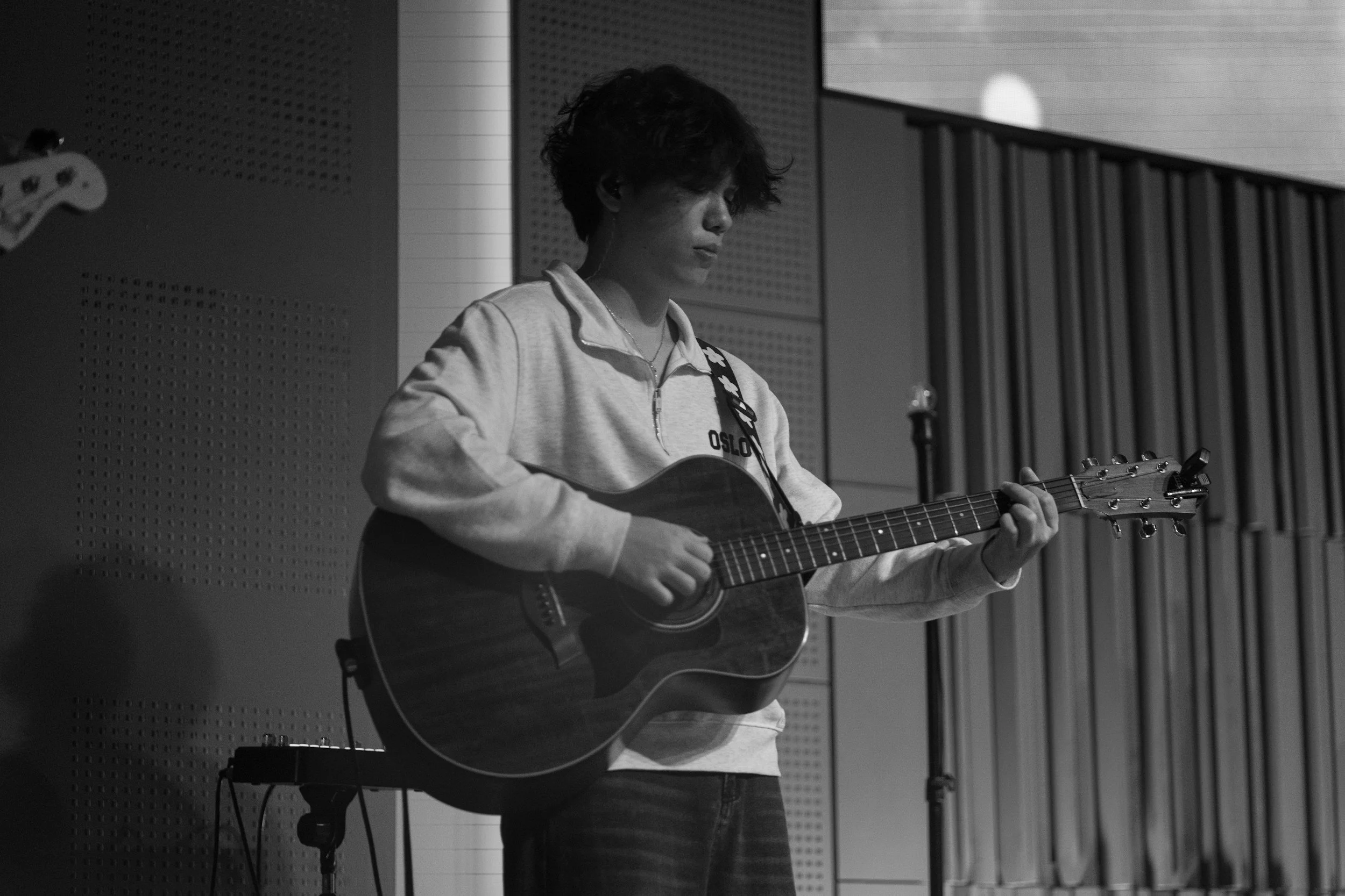 teen and music as an aide to teen emotional expression health