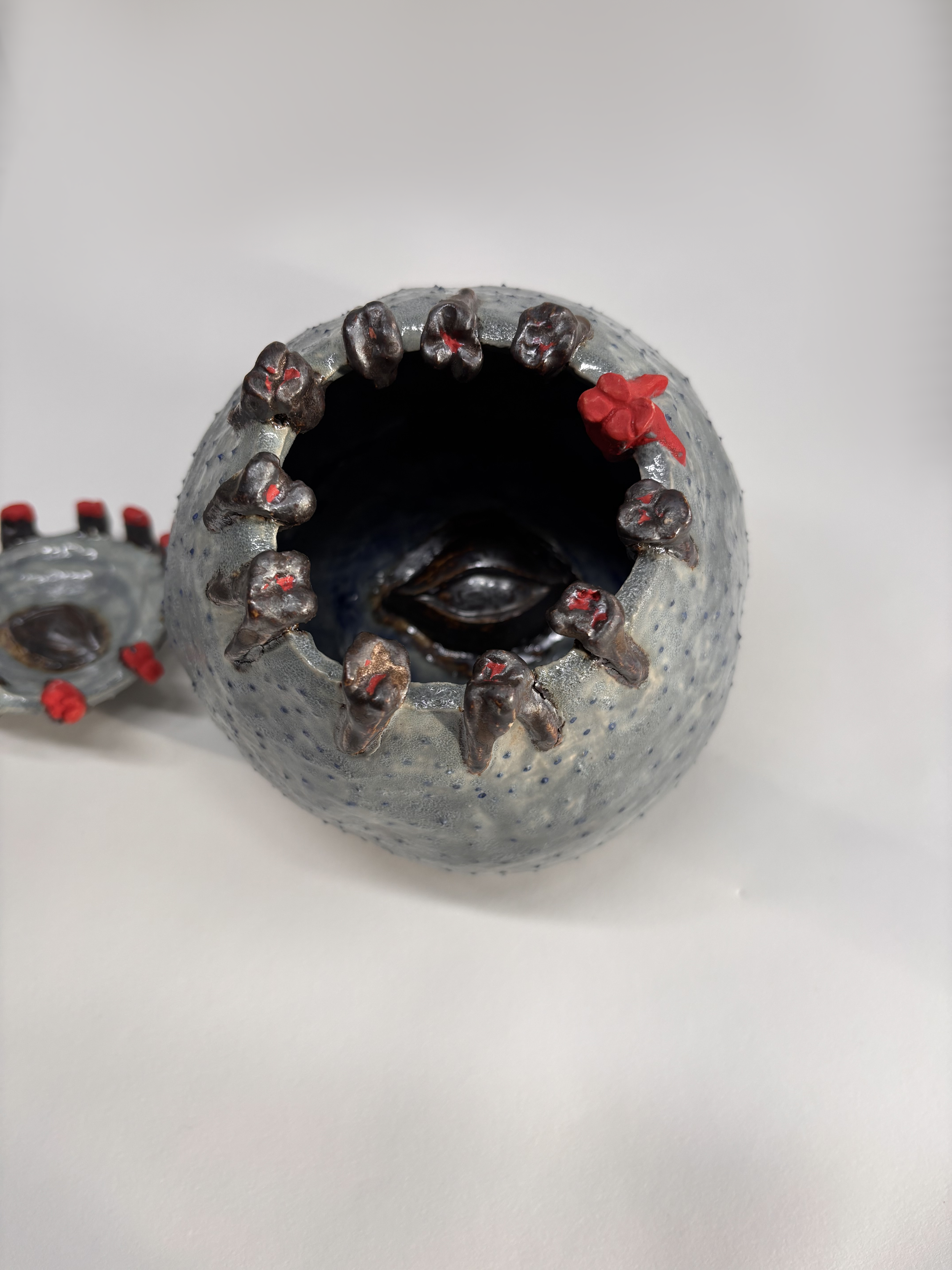 stoneware cookie jar4.PNG