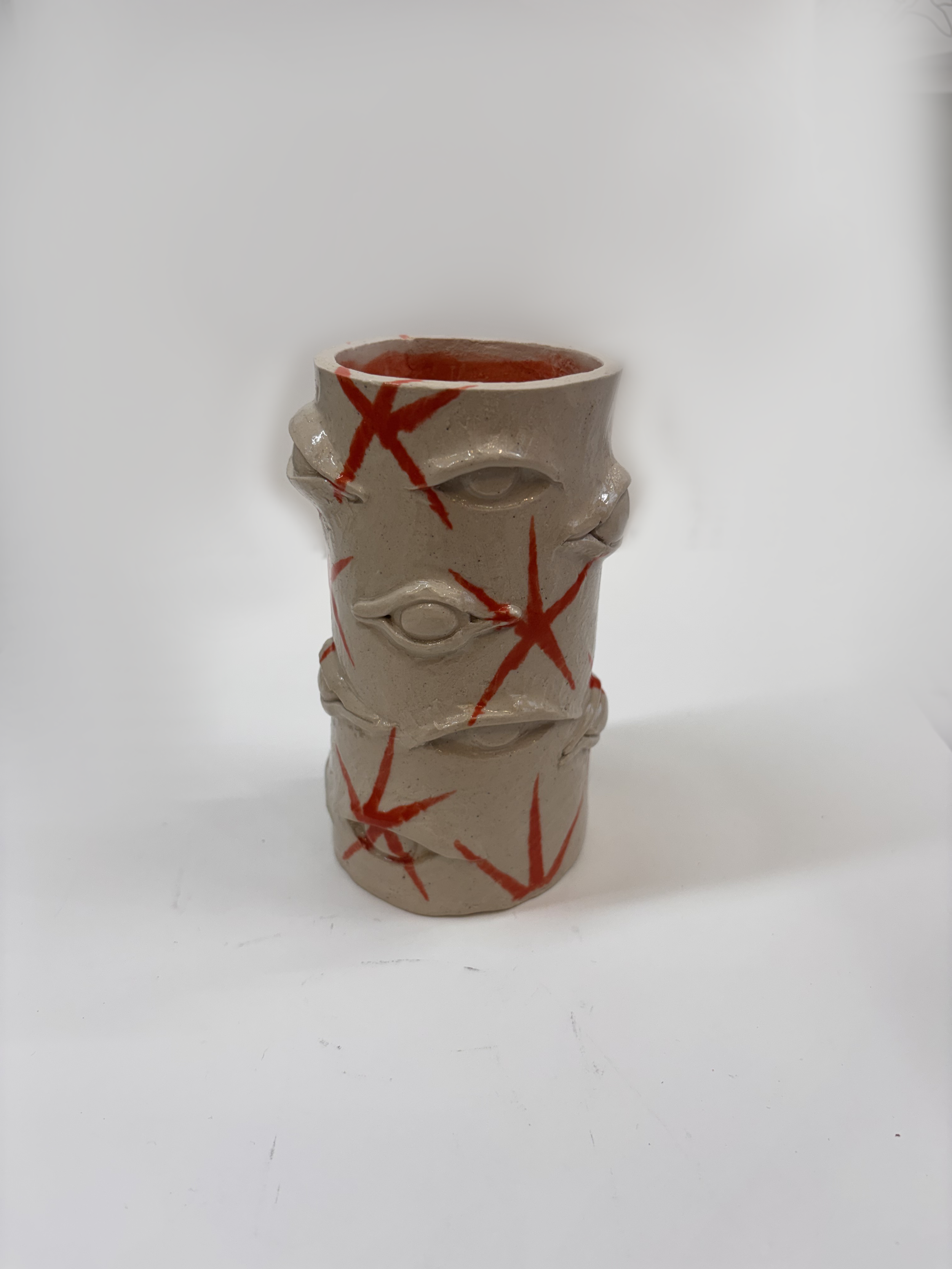stoneware eye cup with orange stars4.PNG