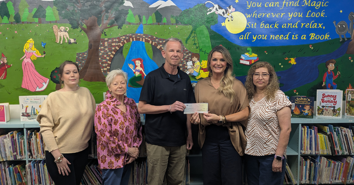Valley State Bank donates $3,000 towards additions to RPL’s children’s room