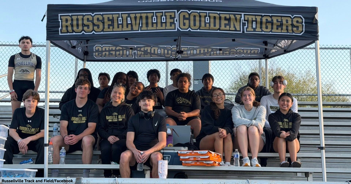 Russellville, Vina outdoor track &amp; field teams perform well at Deshler meet