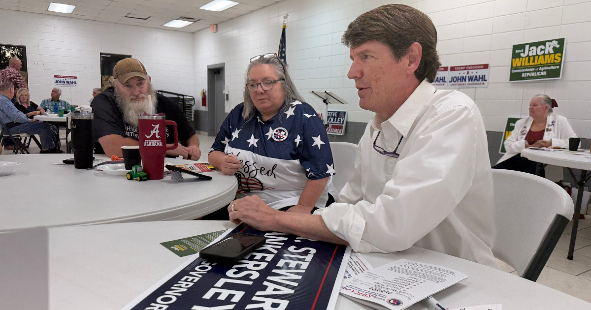 Republican roundtable attracts state, local candidates to Phil Campbell