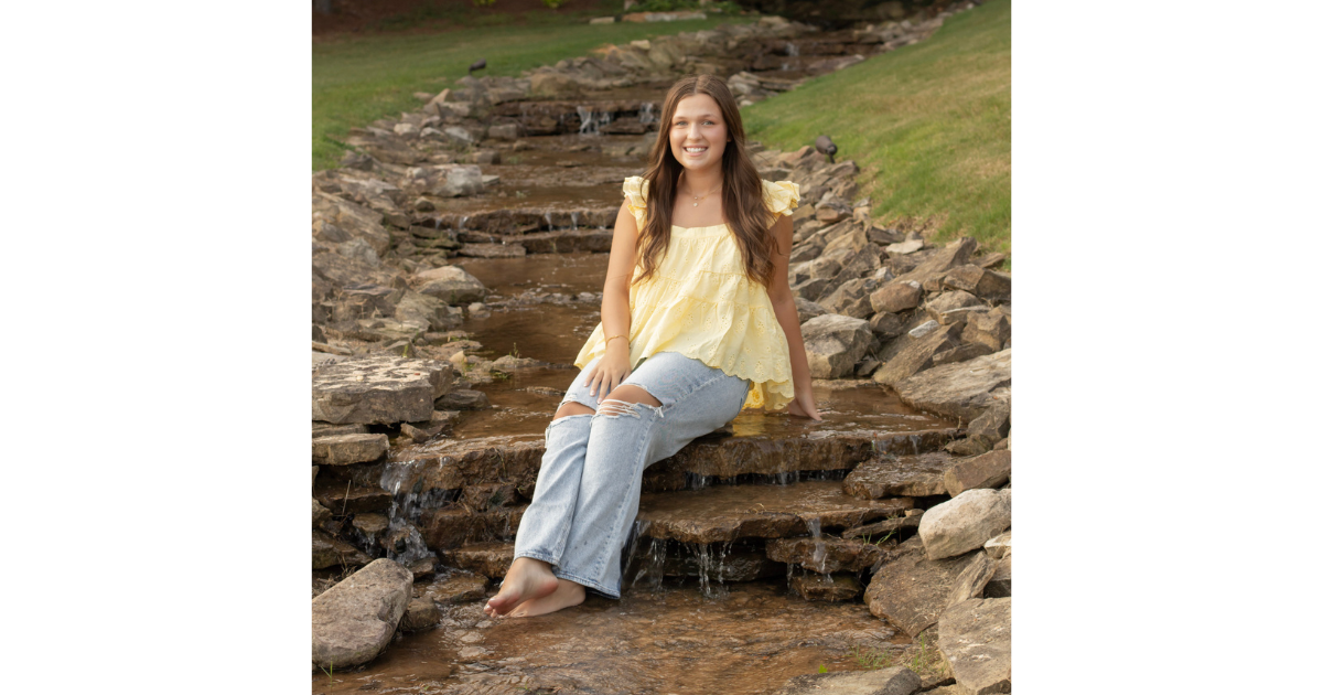 Vina valedictorian plans career in pediatric nursing