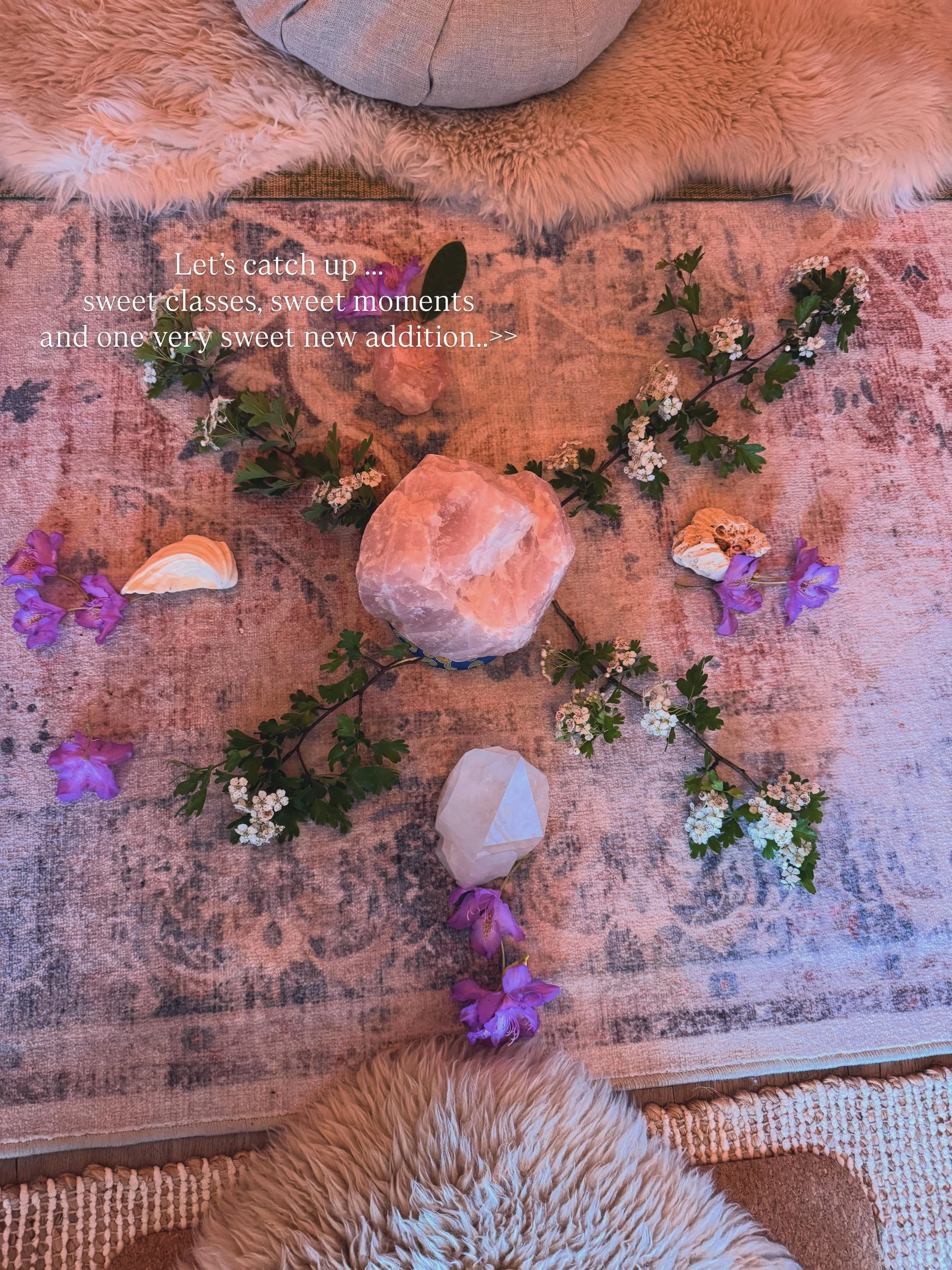 A little round up of all the things that soothed my soul this week&hellip; 🤍

The magic is so often found in the purest moments.

A breath
A practice
A hug
A flower
A candle 
A moment of connection
An animal 🤍🤍

Feeling deeply grateful for my prac