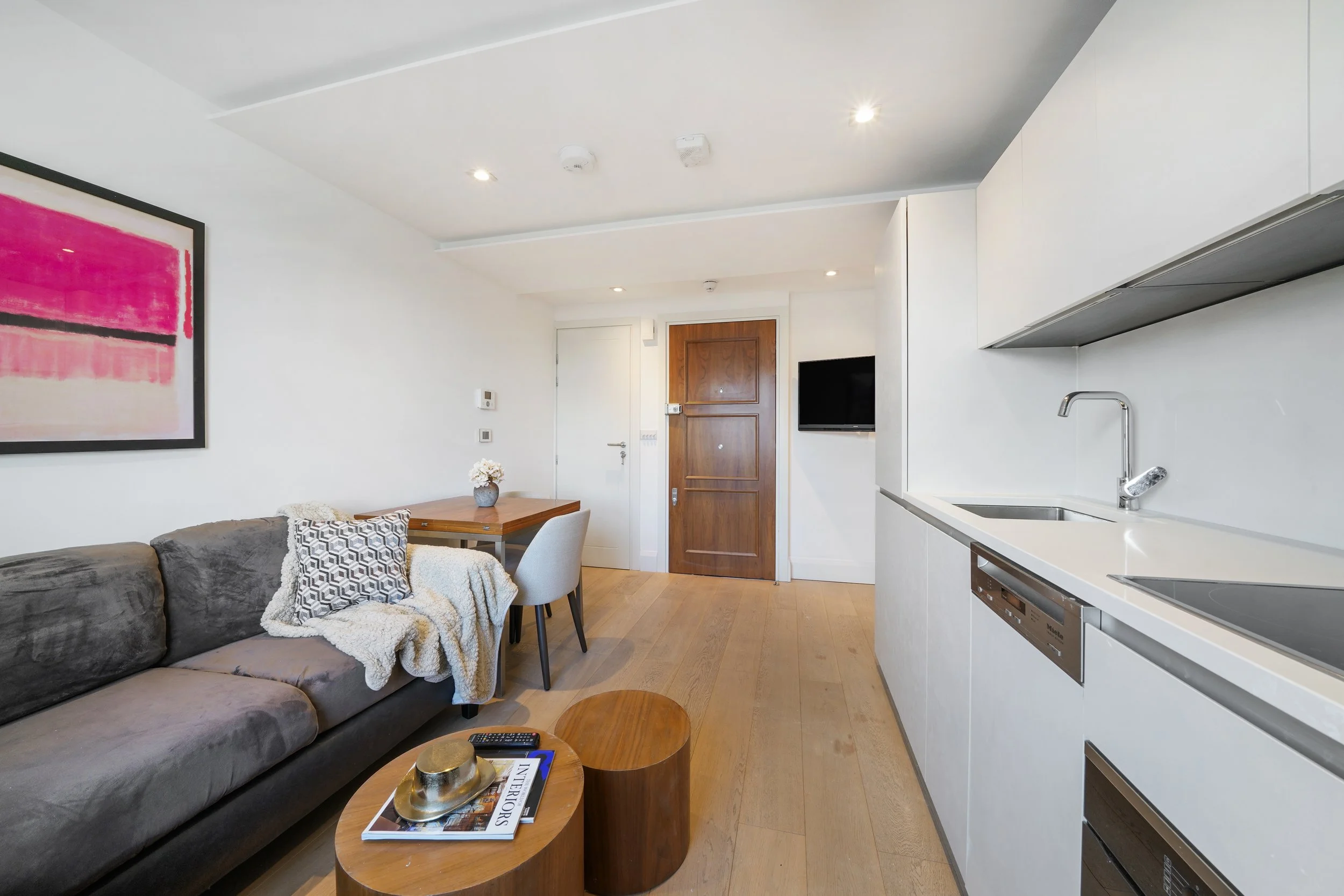 Flat 11, 41 Clanricarde Gardens - 1D8bFs5OXzMXLP2TJRra.jpg