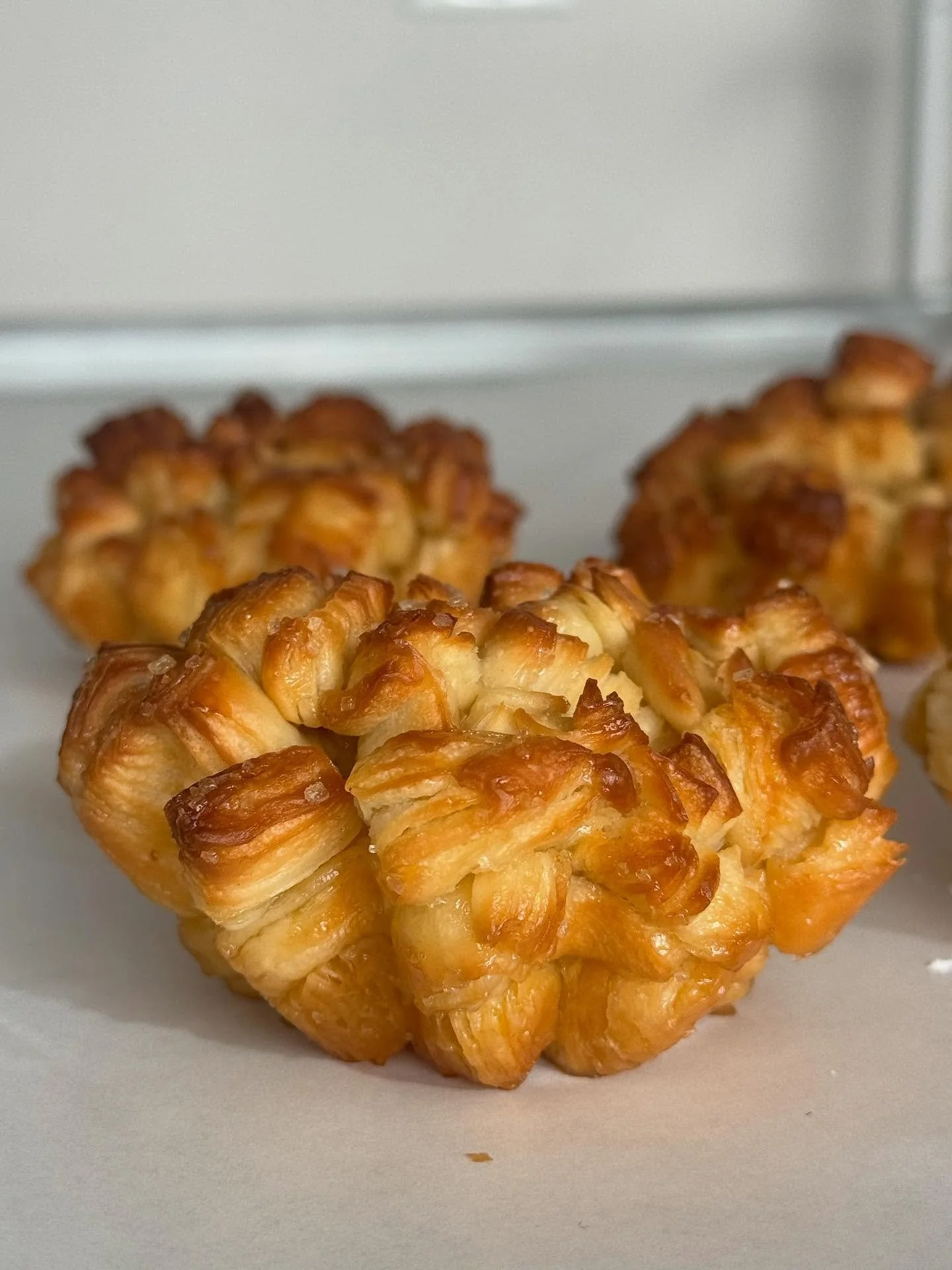 Meet our Monkey Bread 🍯✨
A sweet, pull-apart delight made from caramelized pieces of our signature laminated dough &mdash; buttery, flaky, and perfectly golden.

Each bite melts in your mouth with a hint of brown sugar and that unmistakable Fleur De