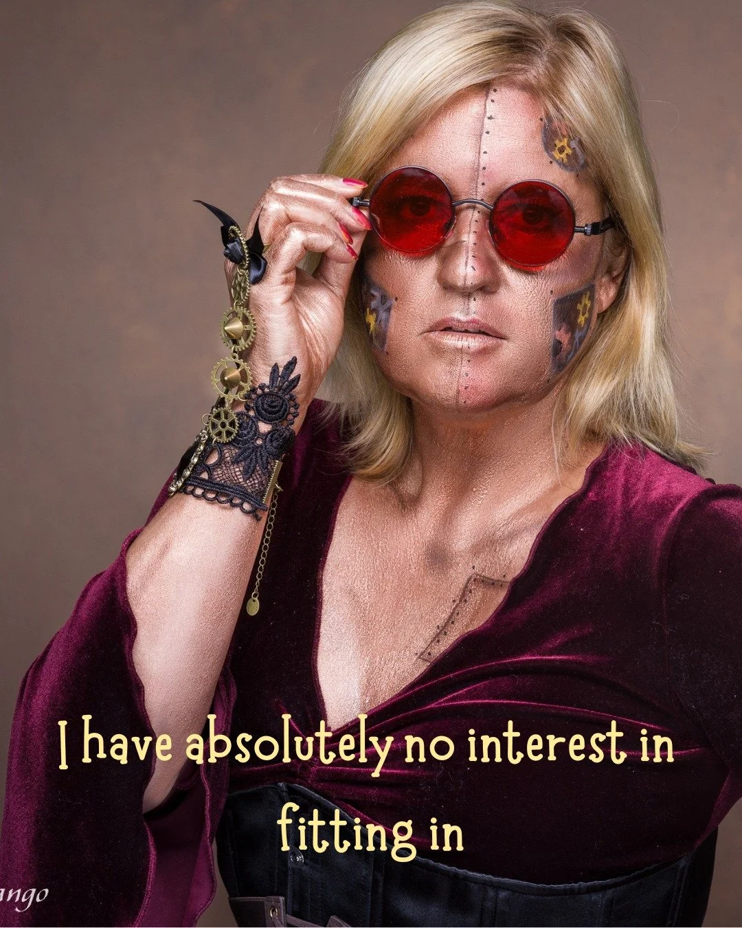 Fitting in has never been my goal. Makeup @sierraroses  Photographer @arangodan 

#aliowlrising #RebelSpirit #EmpoweredWomen