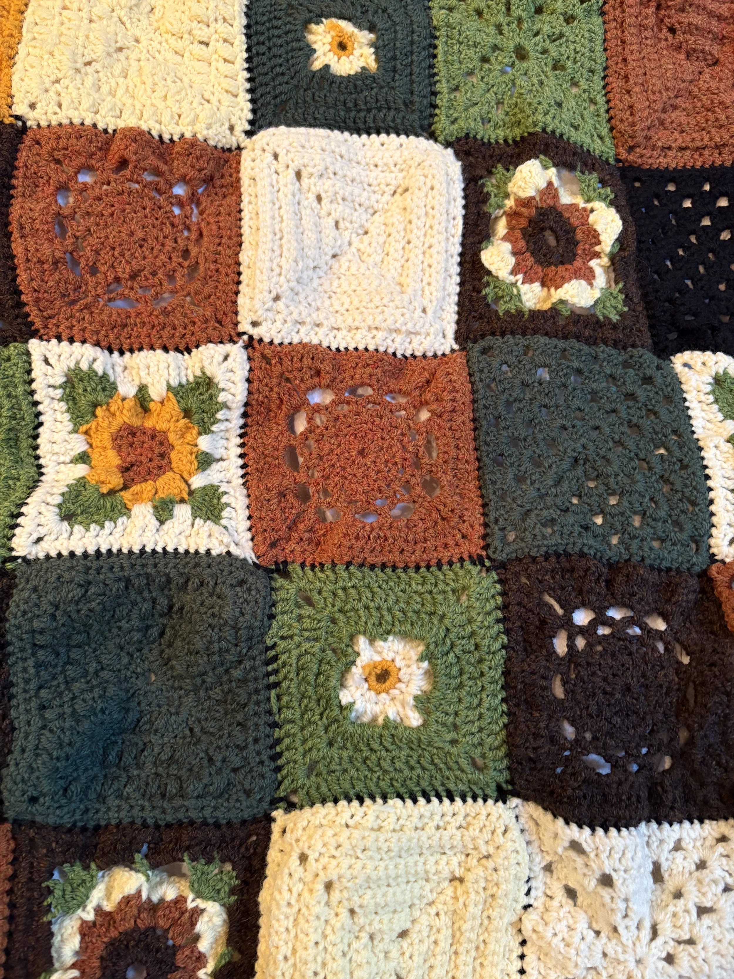 Loose ends all weaved in!