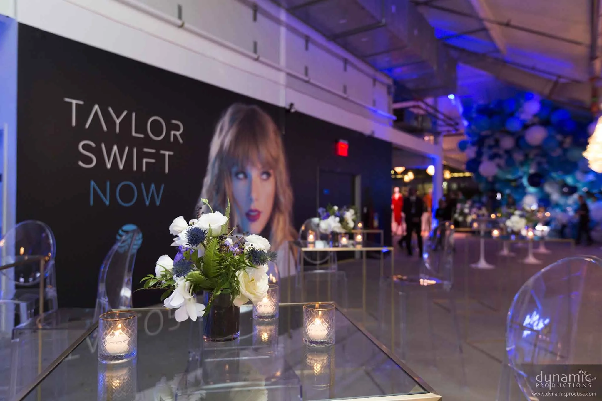 2017 - Taylor Swift LED Tunnel_80z-lowres.jpg