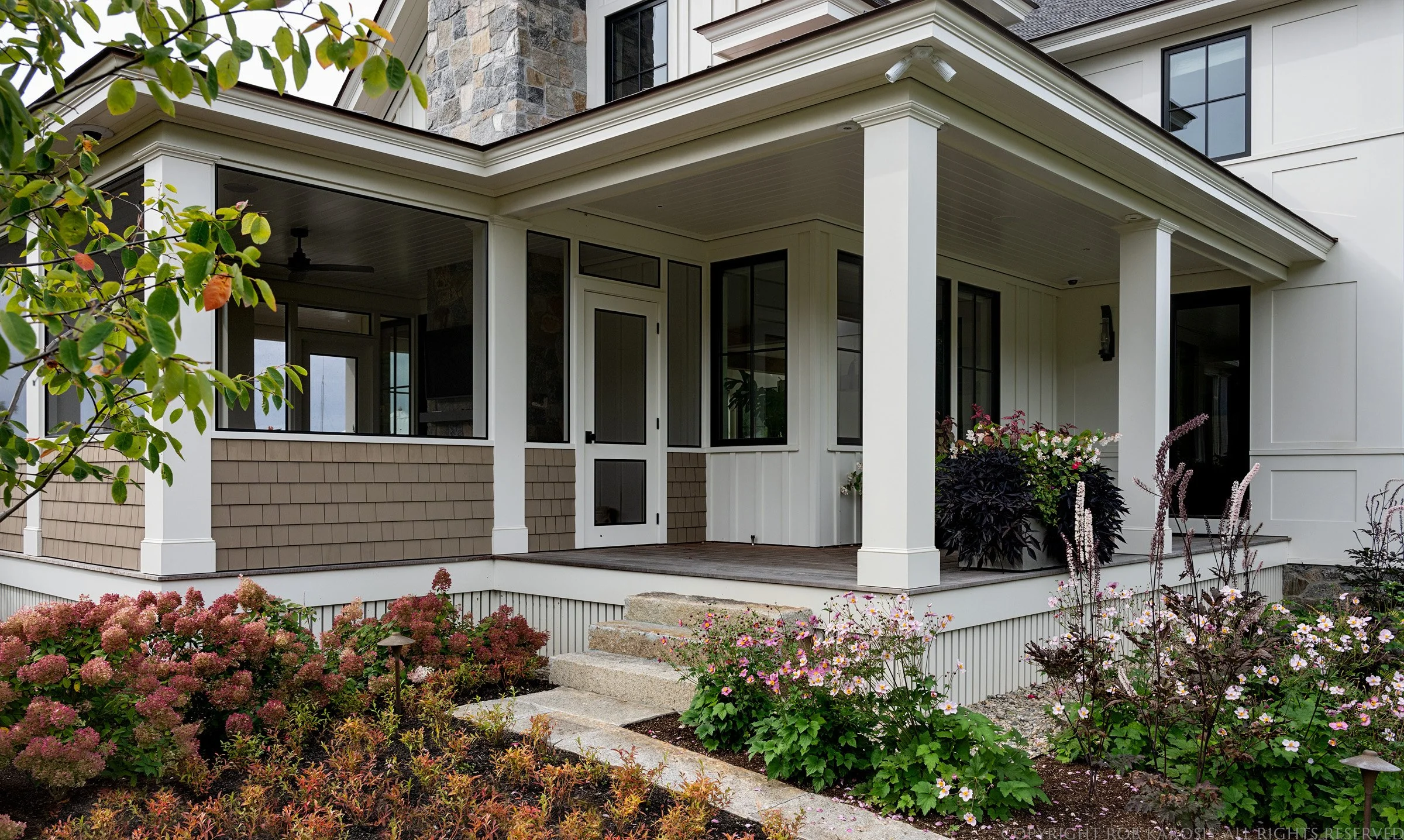 Meadow Residence features expansive meadowland, a beautifully integrated hardscape design, and a charming children’s playhouse. Thoughtfully crafted by Sea Laurel Landscape Architecture, this project blends natural New England beauty with functional,