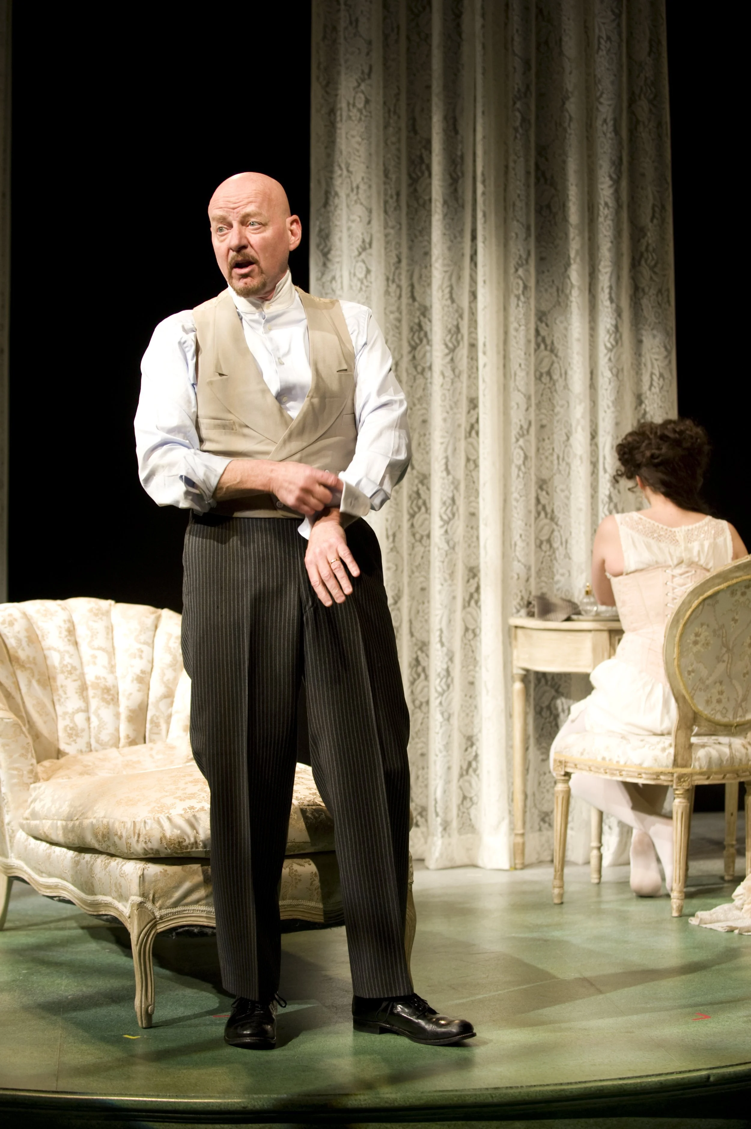 Frederik, Anne in bg - vert (5753).jpg