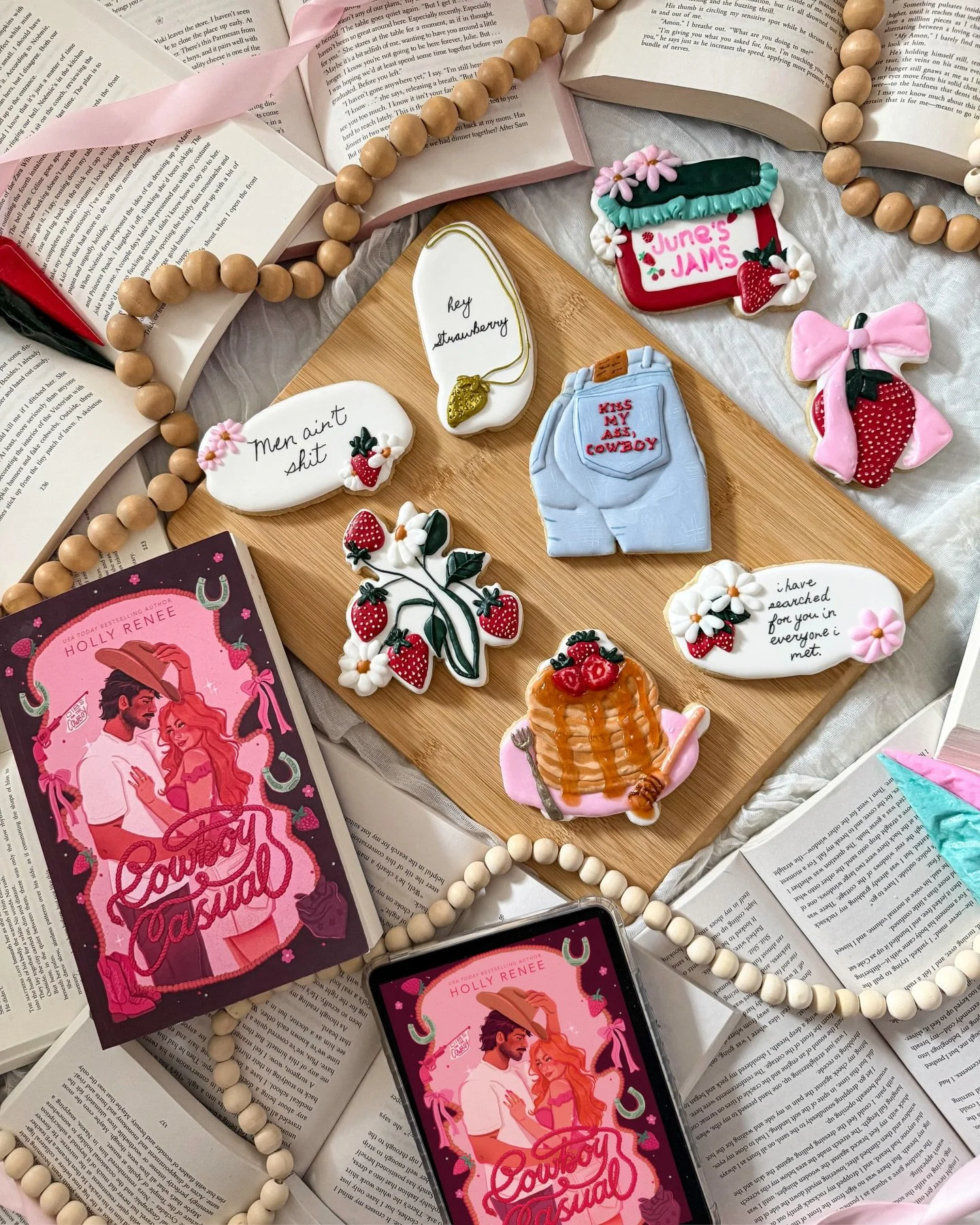 Convincing you to read Cowboy Casual with cookies🩷🍪

🍓second chance
🍓dirty mouthed <slutty mustached> cowboy
🍓single dad
🍓forced proximity 
🍓yearning

If the cookies can&rsquo;t convince you, then I&rsquo;ll have to have @bookmarkedbylib