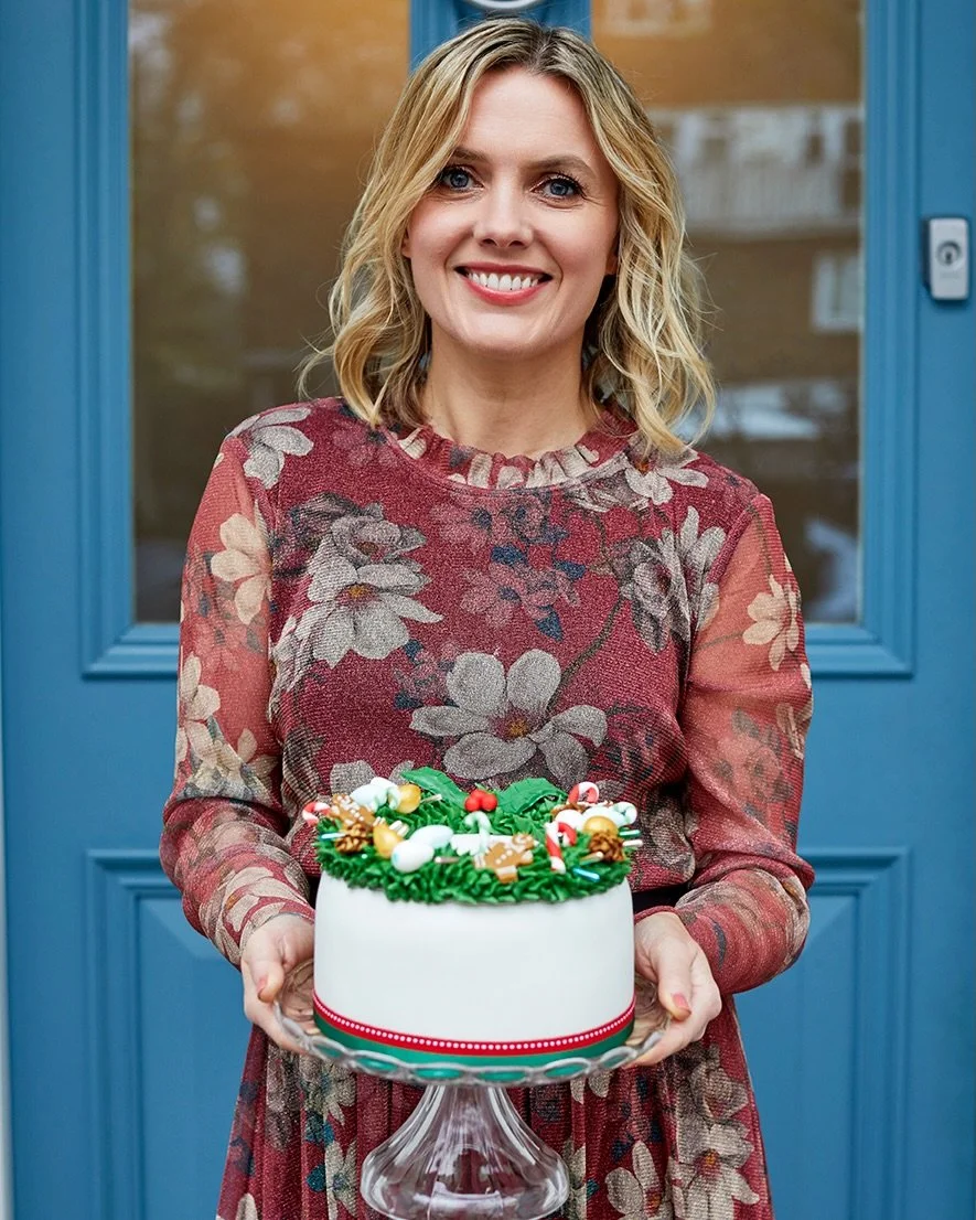 Which is your favourite Christmas cake? 

Want to see how to make any of these and ARE YOU EXCITED FOR CHRISTMAS 🤶🎄

#christmas #christmascake