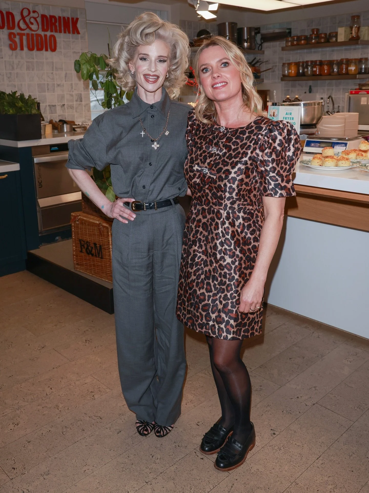 I had a lovely day today at @fortnums launching my new @silverwood_bakeware baking range! Thanks to everyone who came here&rsquo;s a few snapshots! 📸 @brett_d_cove 

Thank you so much @michaelevans_pr @danomalls @anthony.l.wilson @hattycary @charlot