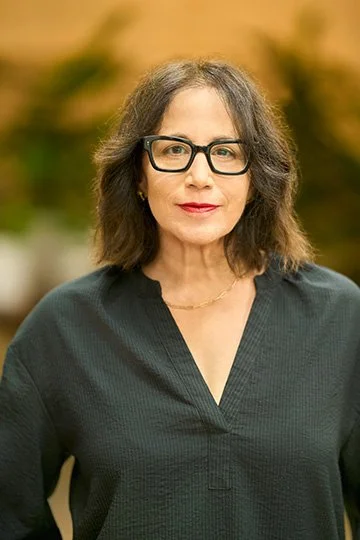 Cynthia Dunlop Headshot number 2
