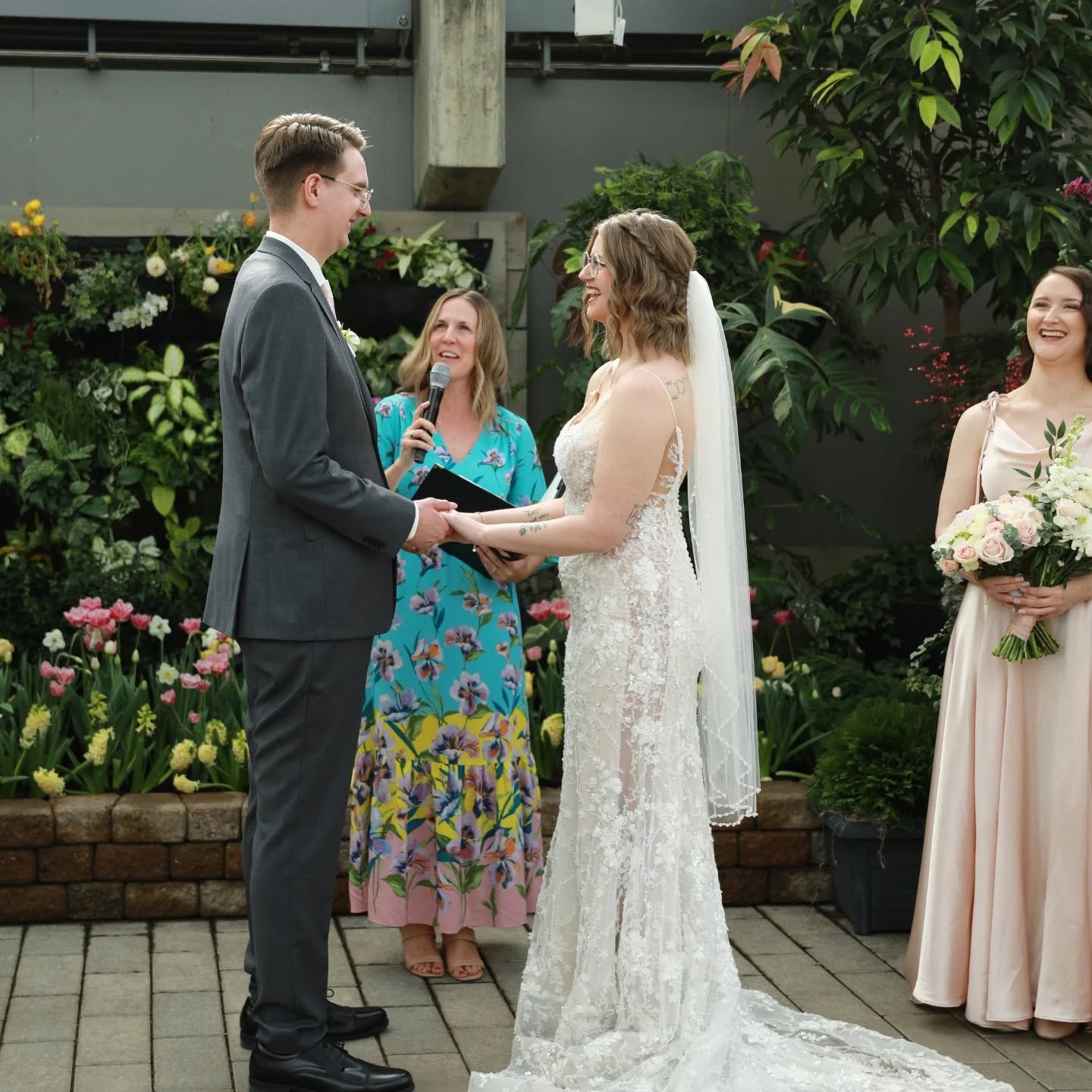 Beautiful snaps by @distantides.ca from an intimate destination wedding at the Muttart&nbsp;Conservatory 🌼🌺🌸
