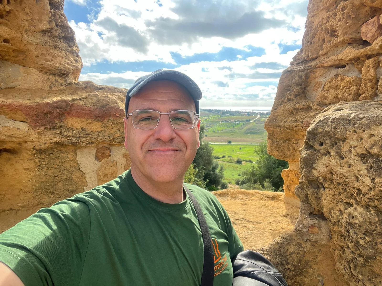 Hey everyone! 
Twice a year, I order Italian olive oil right from Italy from this guy, Lorenzo. 
He&rsquo;s the FarmerChef of his region and his family had an olive 🫒 grove right in the heart of Umbria. 
If you are interested in ordering, please DM 