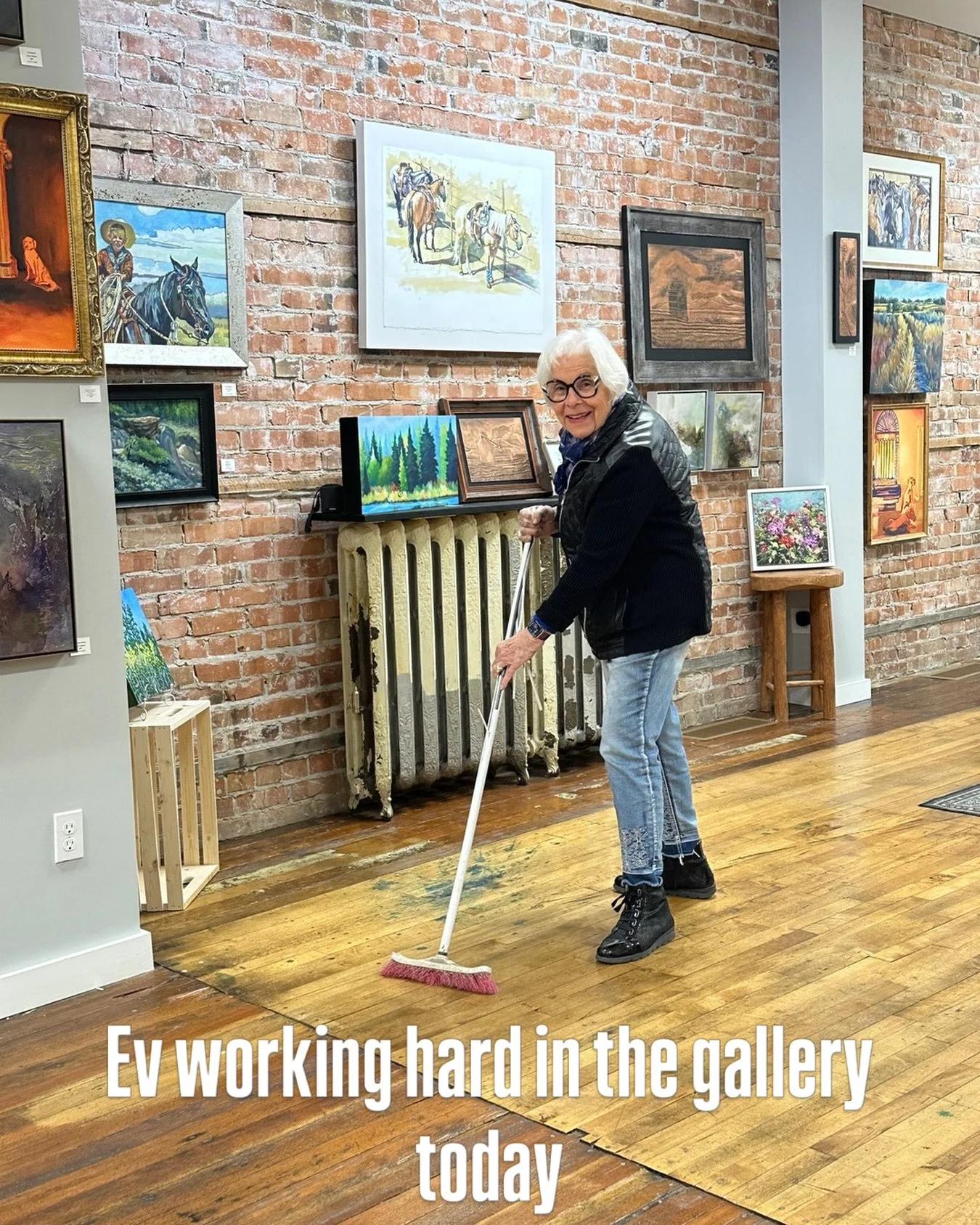 We have been busy in the gallery- even though it snowed today! Ev is dusting and cleaning so if you pop by, she will stop and have a chat with you:) 
Open until 5 pm, downtown Medicine Hat! 
.
.
.
.
#artgallery #medicinehat #yxhart #shoplocal #things