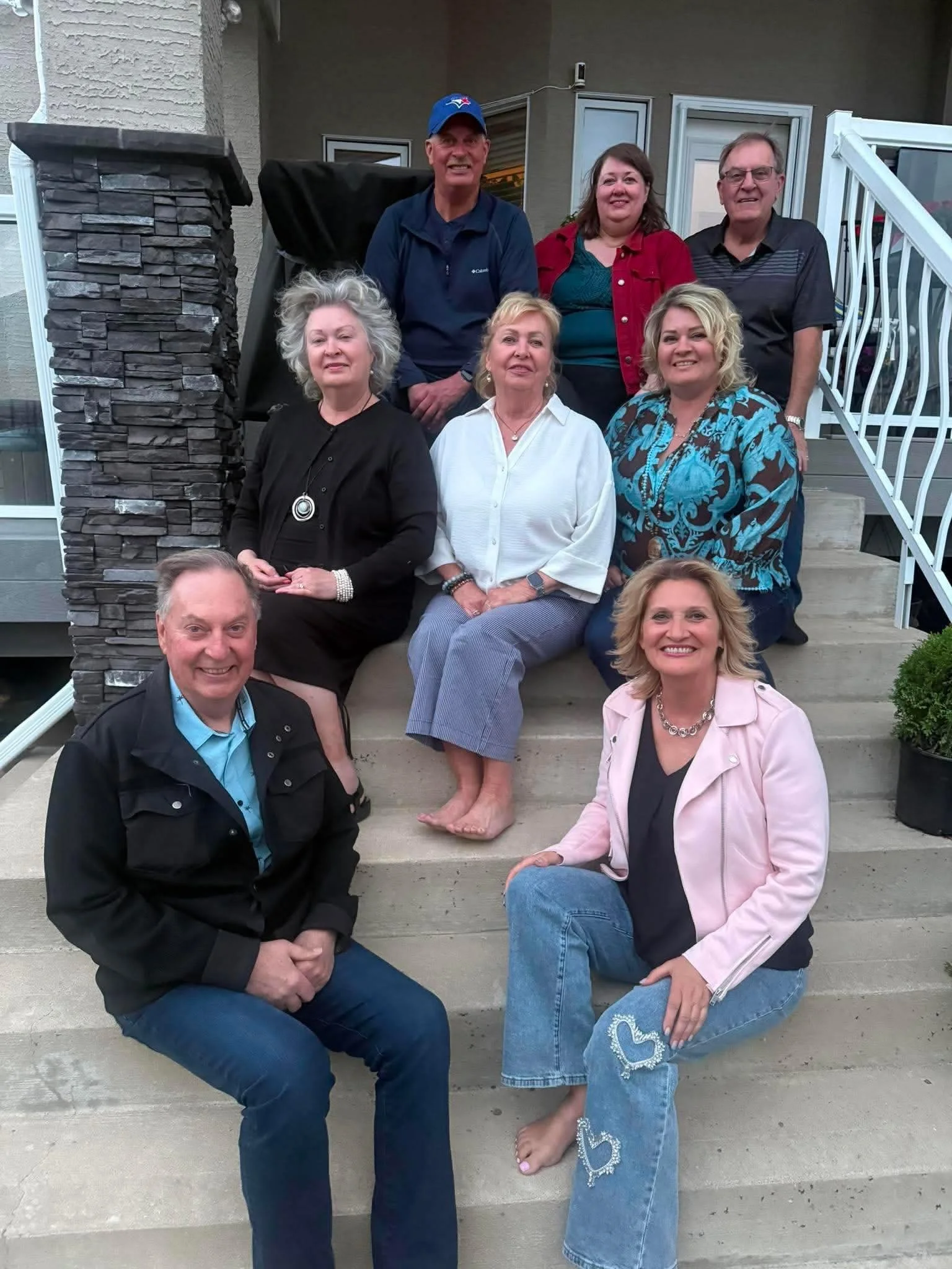 We had a Gukert family get-together this weekend, and it was sooooo nice having everyone together again. It really feels like it&rsquo;s been a long time since we&rsquo;ve all been back here in Medicine Hat.
As most of you know, there are eight of us