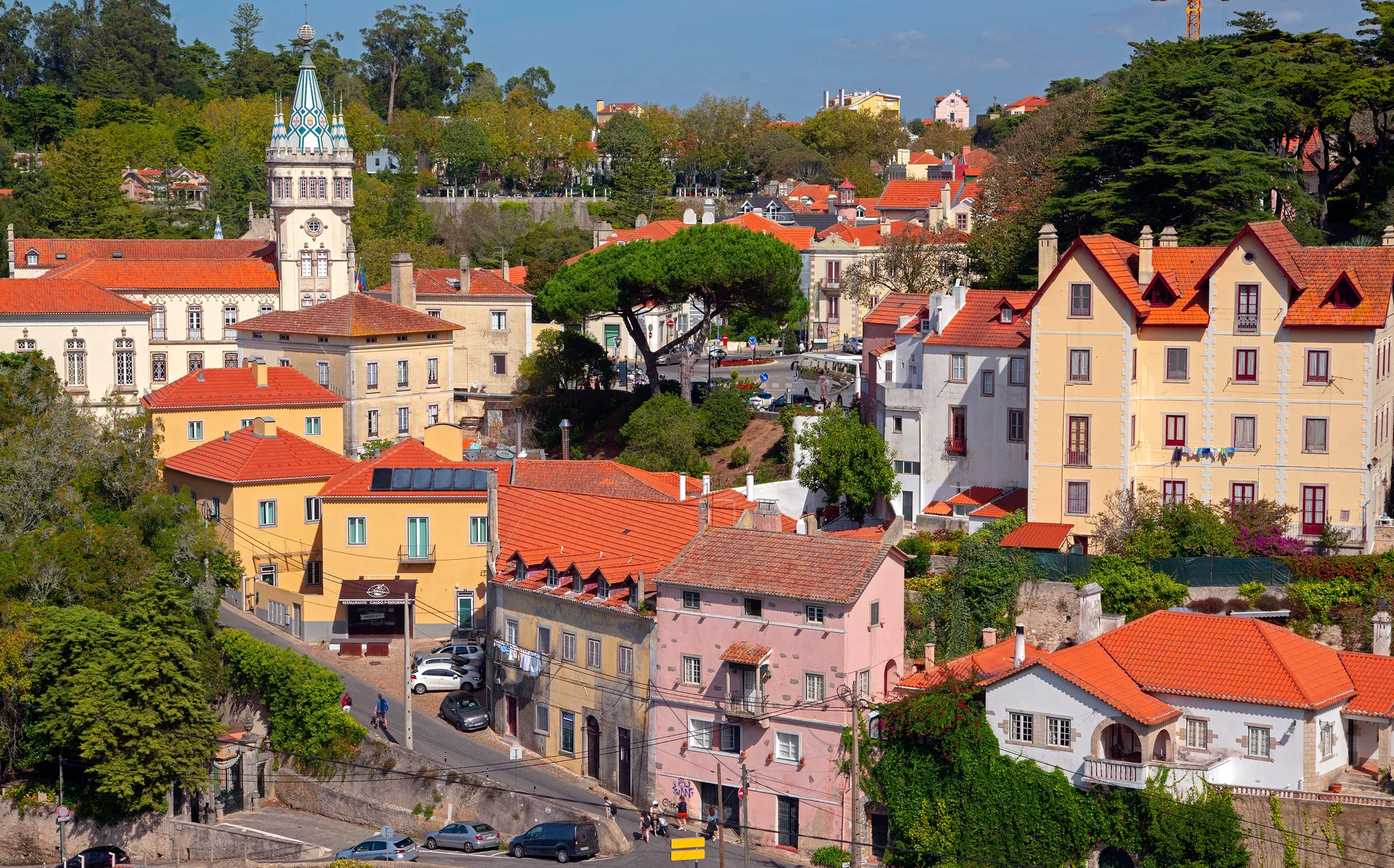 Sintra,_part_of_the_historic_centre.jpg