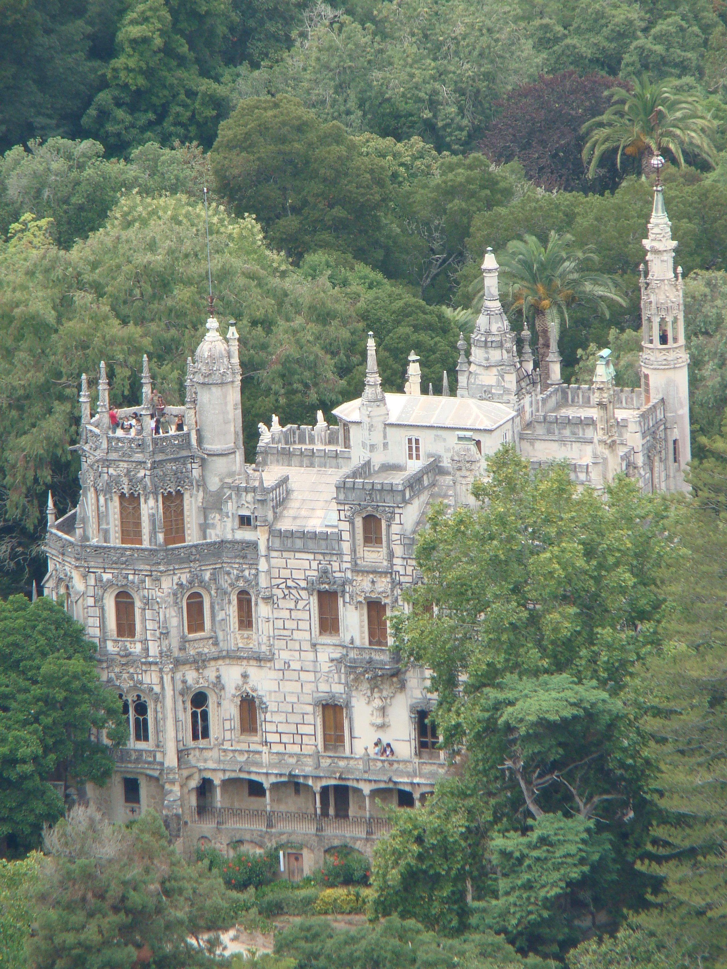 Quinta_da_Regaleira13 (1).jpg
