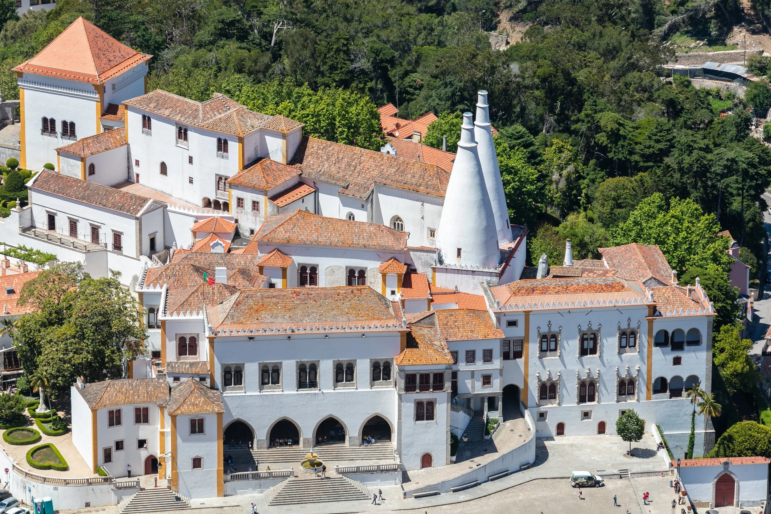Palacio_Nacional,_Sintra,_Portugal,_2019-05-25,_DD_89.jpg