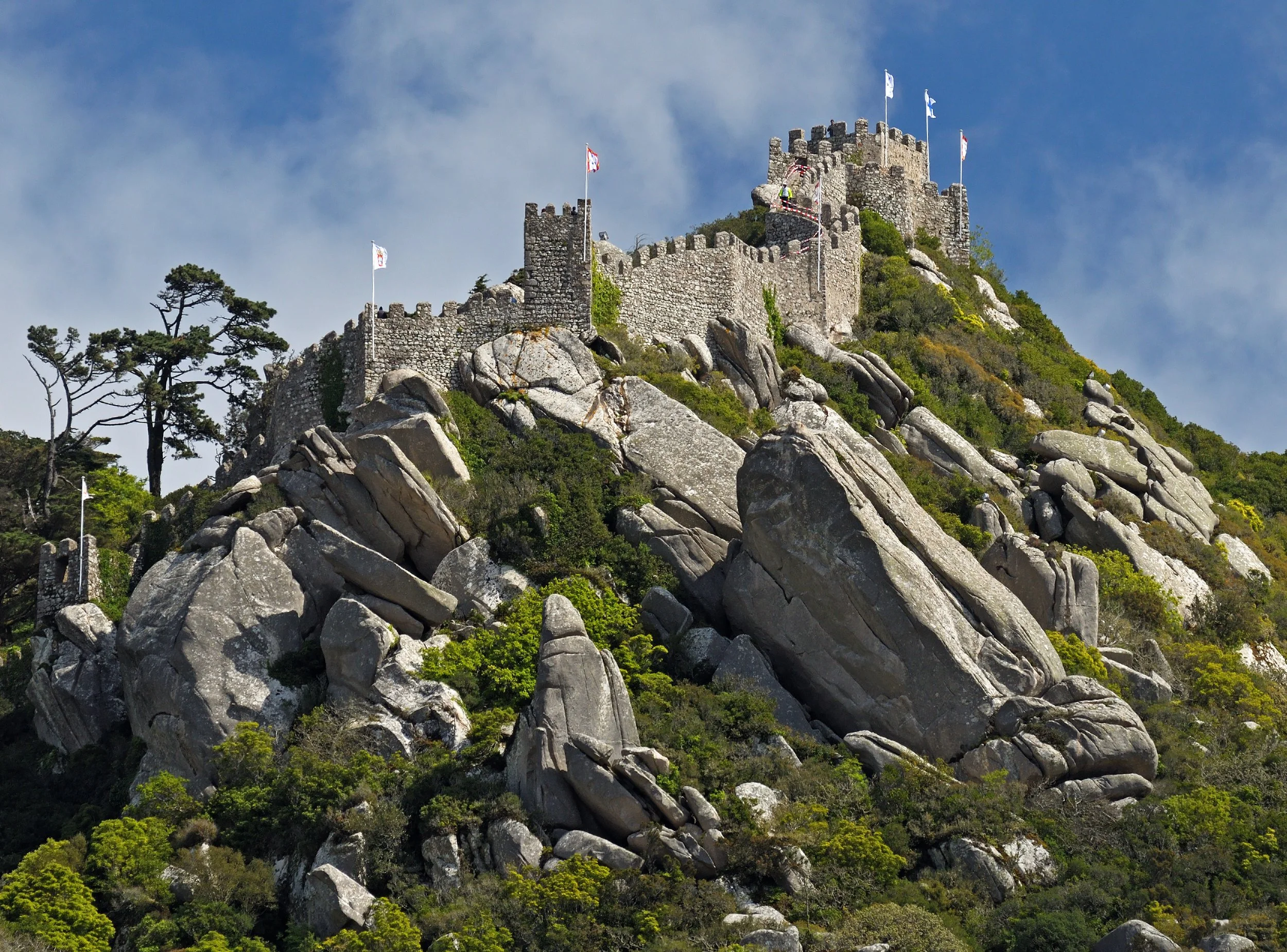 Castelo_dos_Mouros._Sintra,_Portugal.jpg