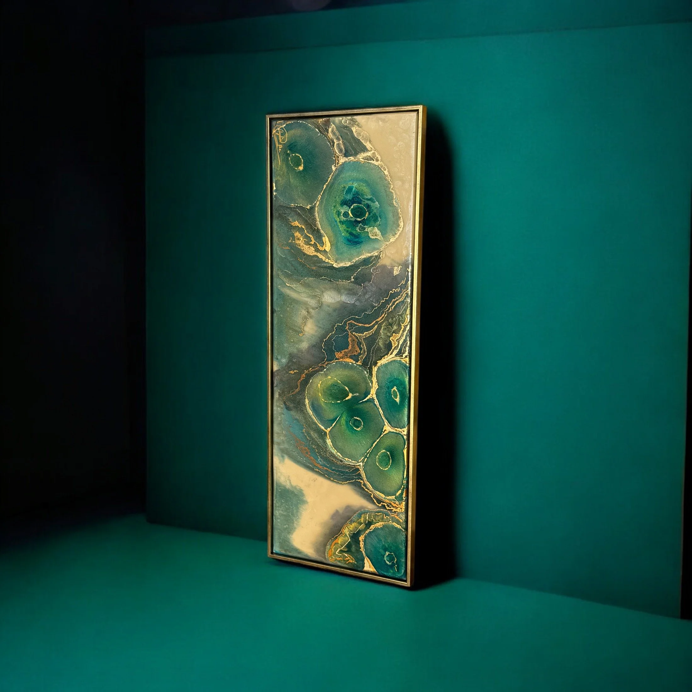 Soul Depths
2025 · 125 × 46 × 5 cm
Resin, pigments, wood and gold pigments.
Deep blues and greens evoke an inner landscape of emotion, memory and quiet transformation.
Enquire for current availability and price.
