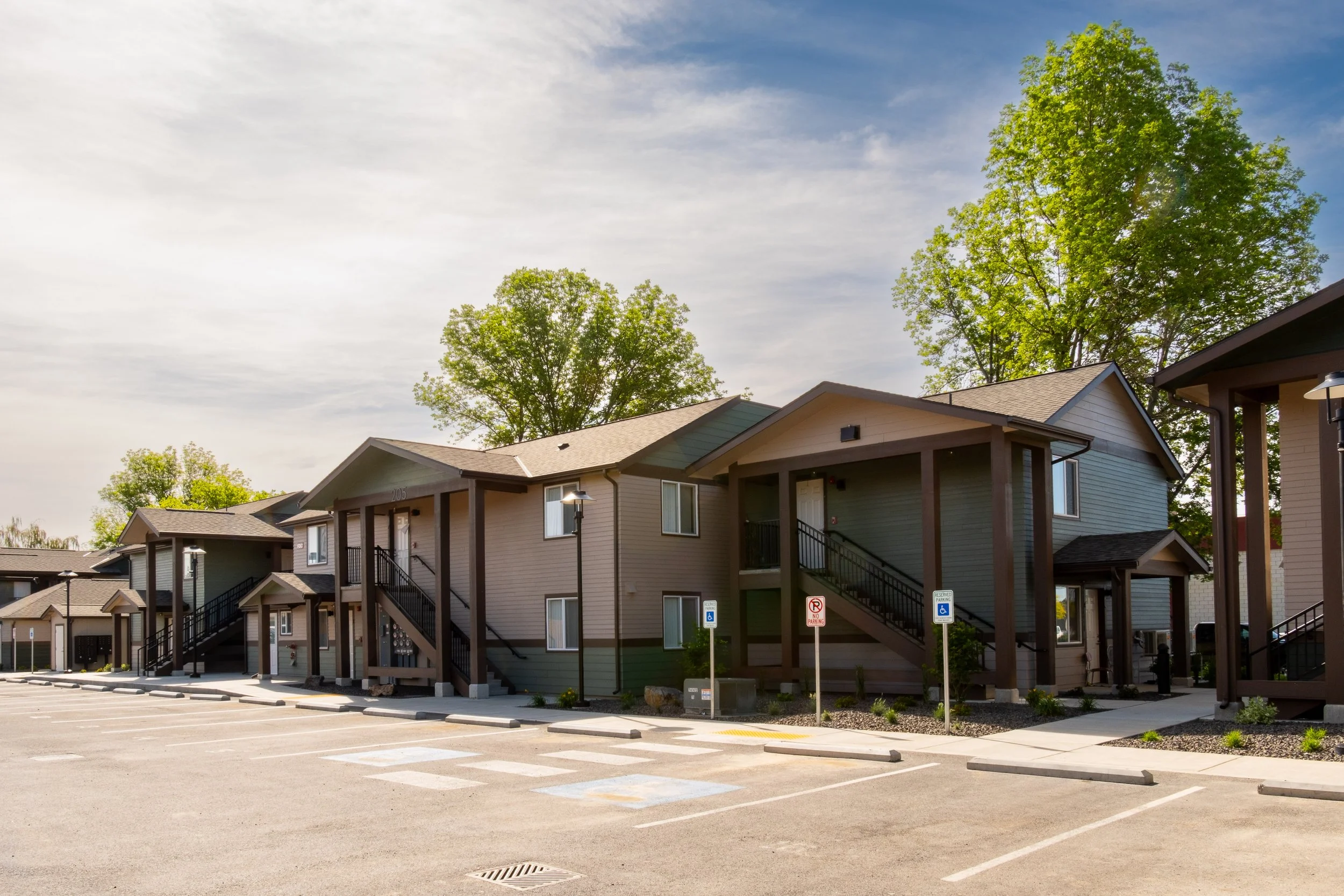 Quincy Manor-1.jpg