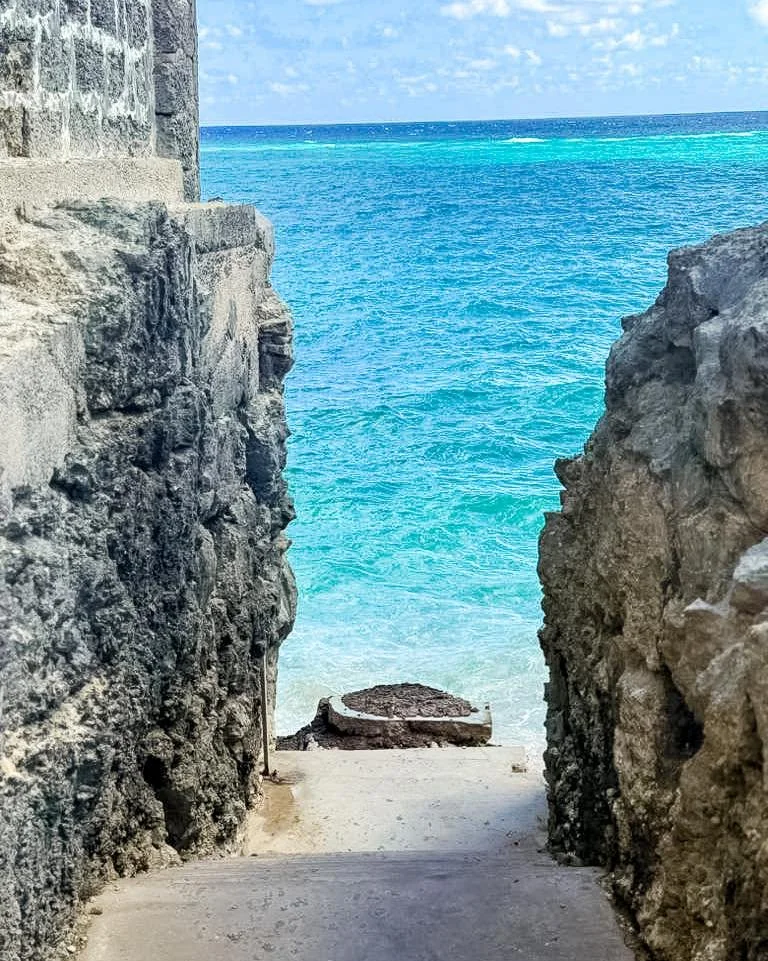 Visit Savvy on the Bay in Barbados with our Rhythms of the Bay tour. Perfect for families, solo travelers, and everyone in between.  Link in the bio to get your seat now 🚐 

#BarbadosTravel #barbadostours #TravelBarbados #VisitBarbados #IslandTransp