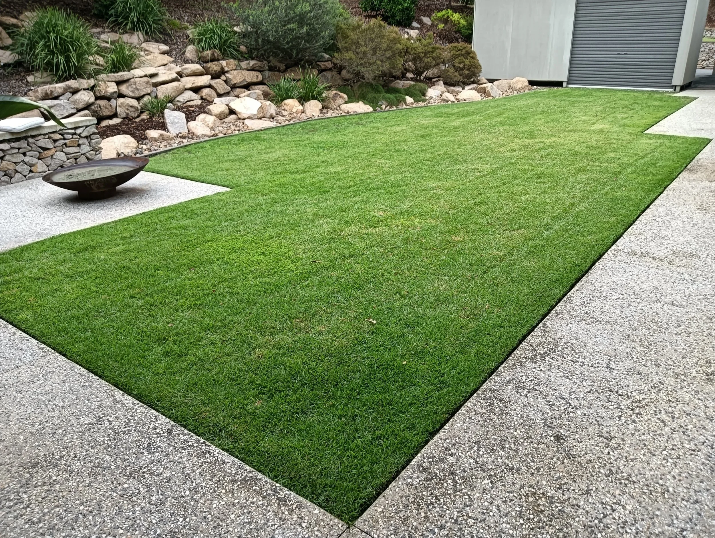 GARDEN MAINTENANCE