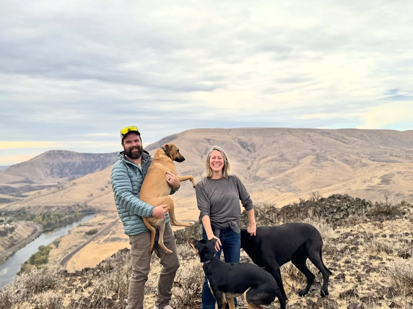 Warm wishes for a wonderful holiday of thanksgiving, gratitude and celebration of those whom we cherish the most, from our little family to yours. Happy trails! 🍂🌾🍁🍄&zwj;🟫🪾🪶 

-Adrian, Curtis, Luna, Rio, Maya 
(and Olive &amp; Penelope!🐈&zwj;