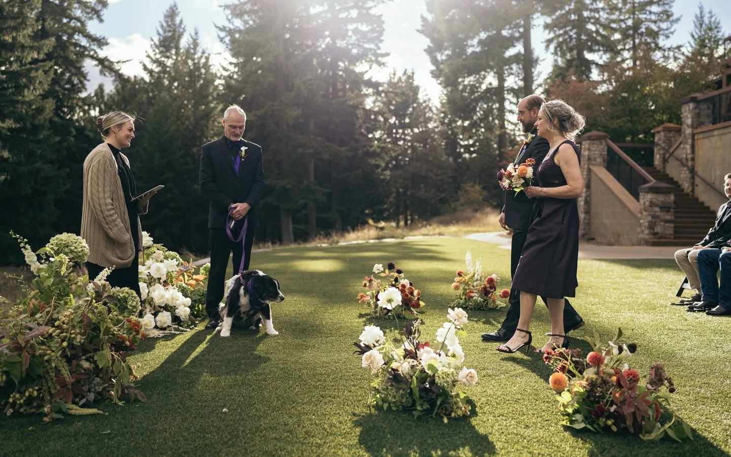 When the clouds move through the mountains and the heavens shine down&hellip;.
 Can you believe this light?! Setting up an amazing outdoor altar space for an intimate ceremony on Roslyn Lawn behind The Inn at Suncadia, we were all prepared for rain. 