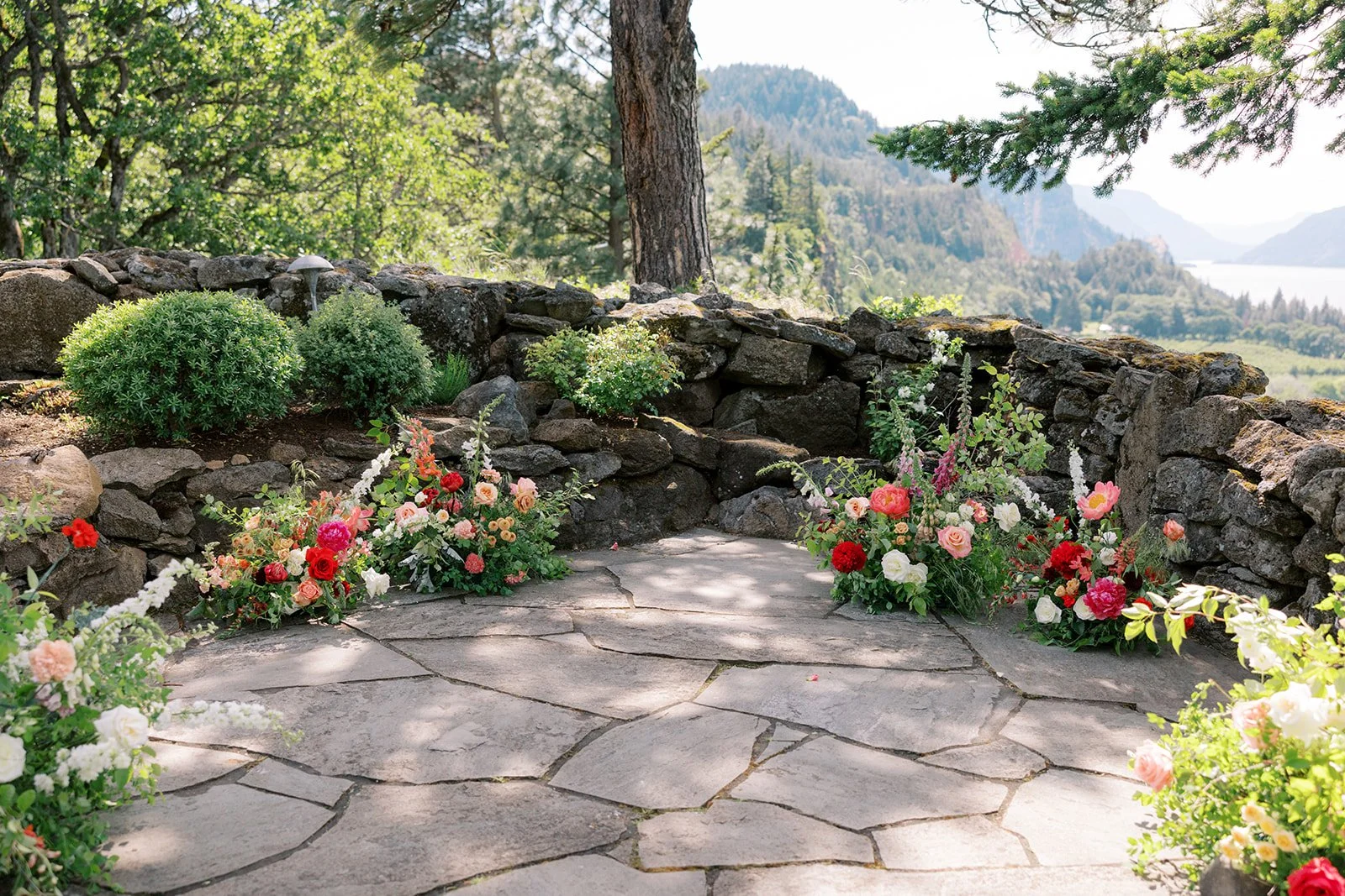 Ceremony spot overlooking the bluff and Columbia river, at Hood River, Oregon.