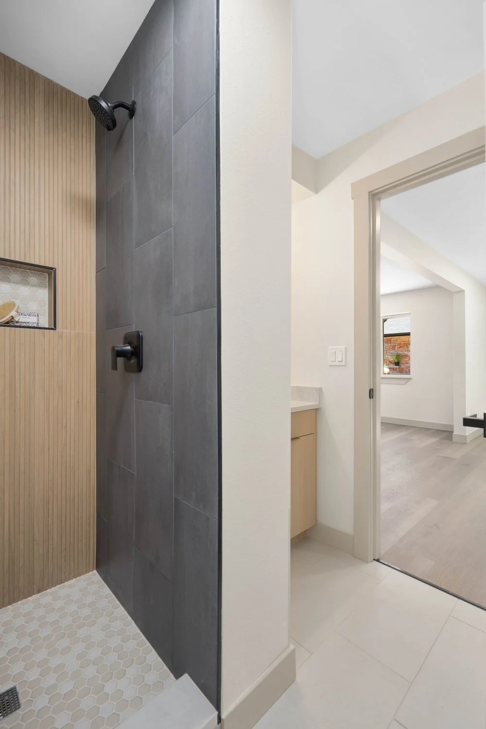 Scenic Hill Flip: Shower tile detail