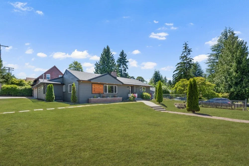 Scenic Hill Flip: Scenic Hill corner lot from above