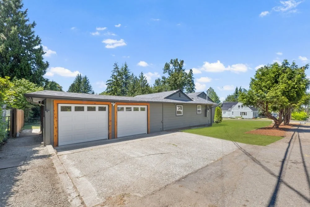 Scenic Hill Flip: Garage with epoxy floor